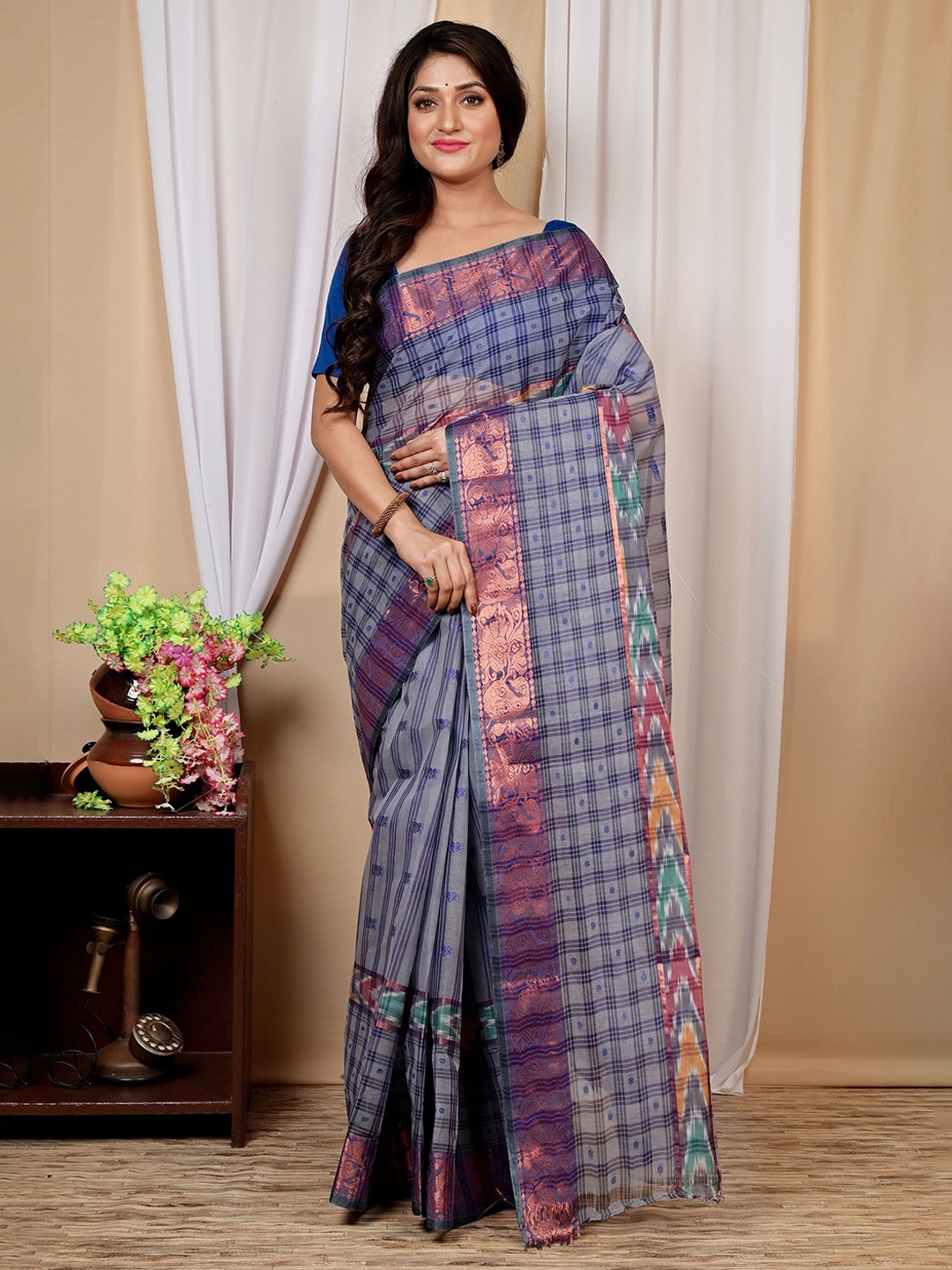 

Ruuprekha Woven Design Pure Cotton Fusion Taant Saree, Blue