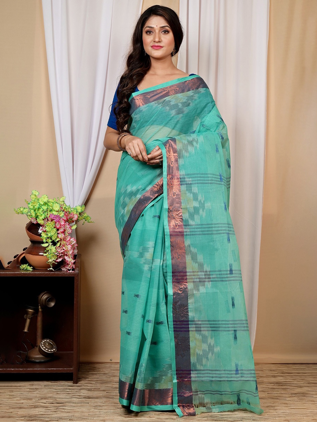 

Ruuprekha Woven Design Zari Pure Cotton Taant Saree, Blue