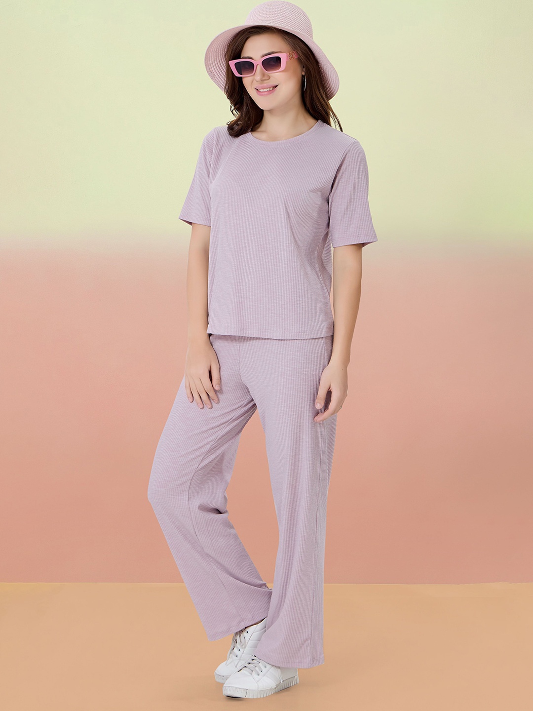 

Soulemo Short Sleeves T-Shirt and Trousers, Pink