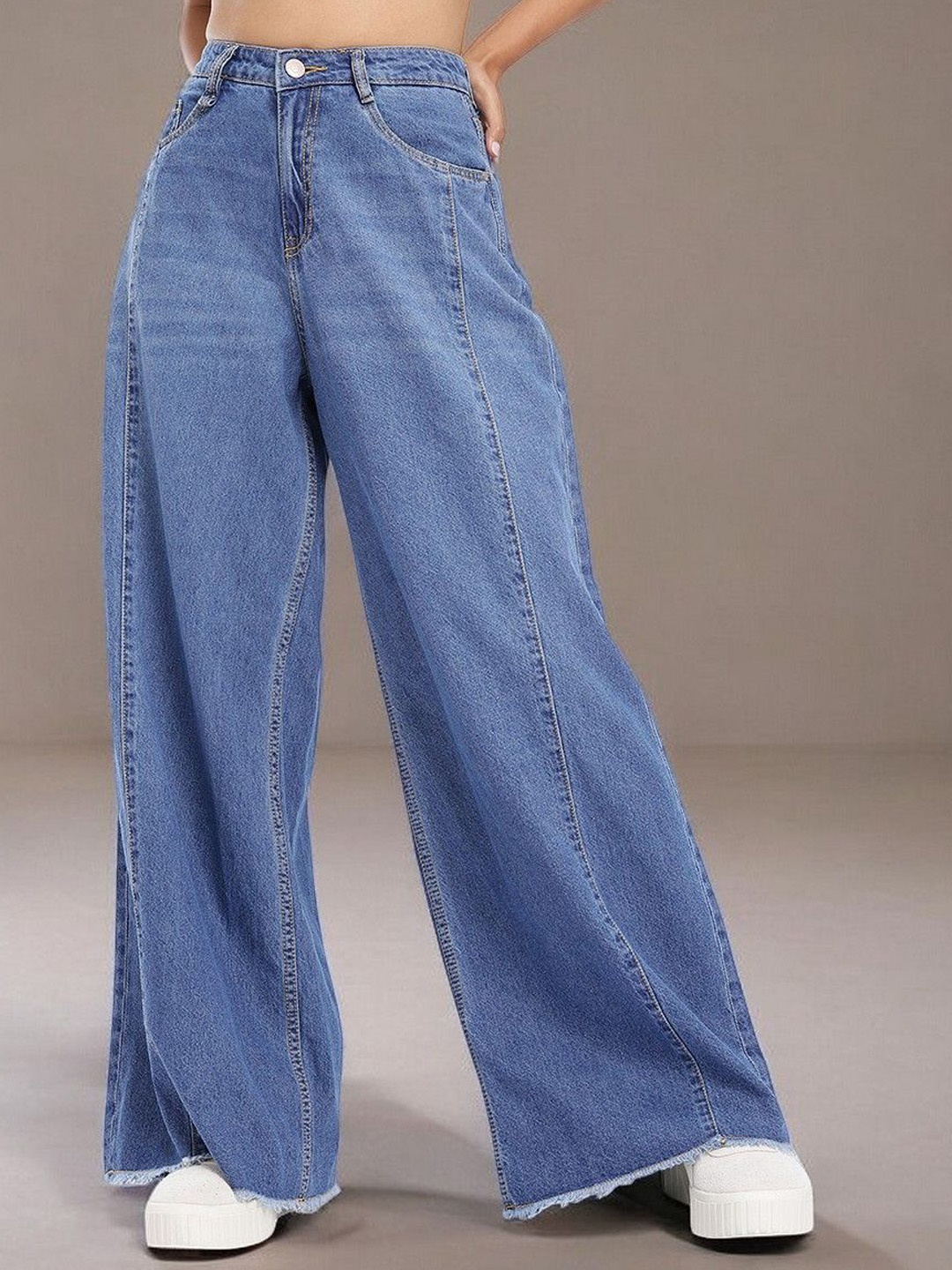

Mast & Harbour Women Wide Leg Light Fade Mid-Rise Jeans, Blue