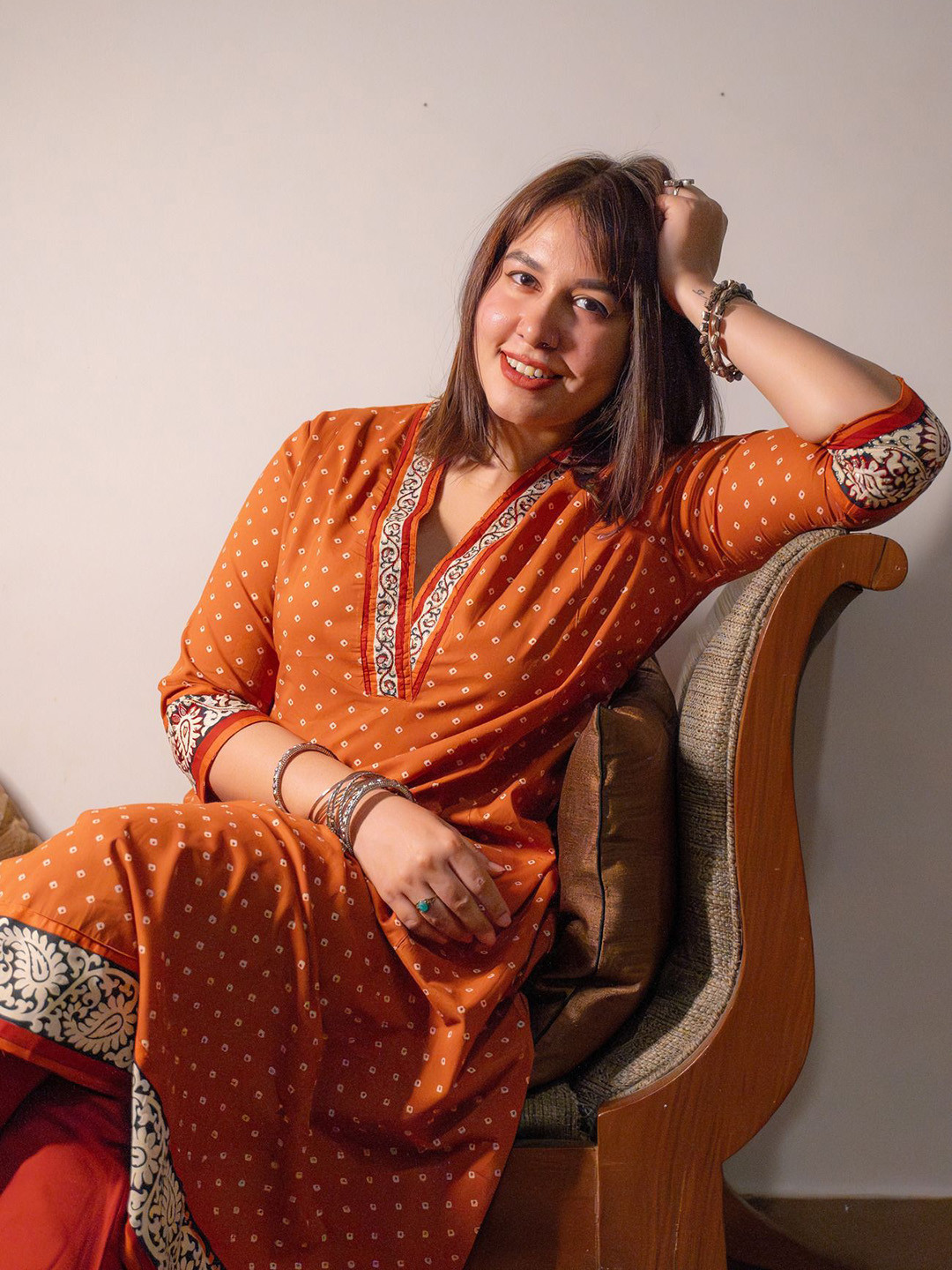 

GoSriKi Bandhani Printed V-Neck A-Line Kurta With Trousers, Orange