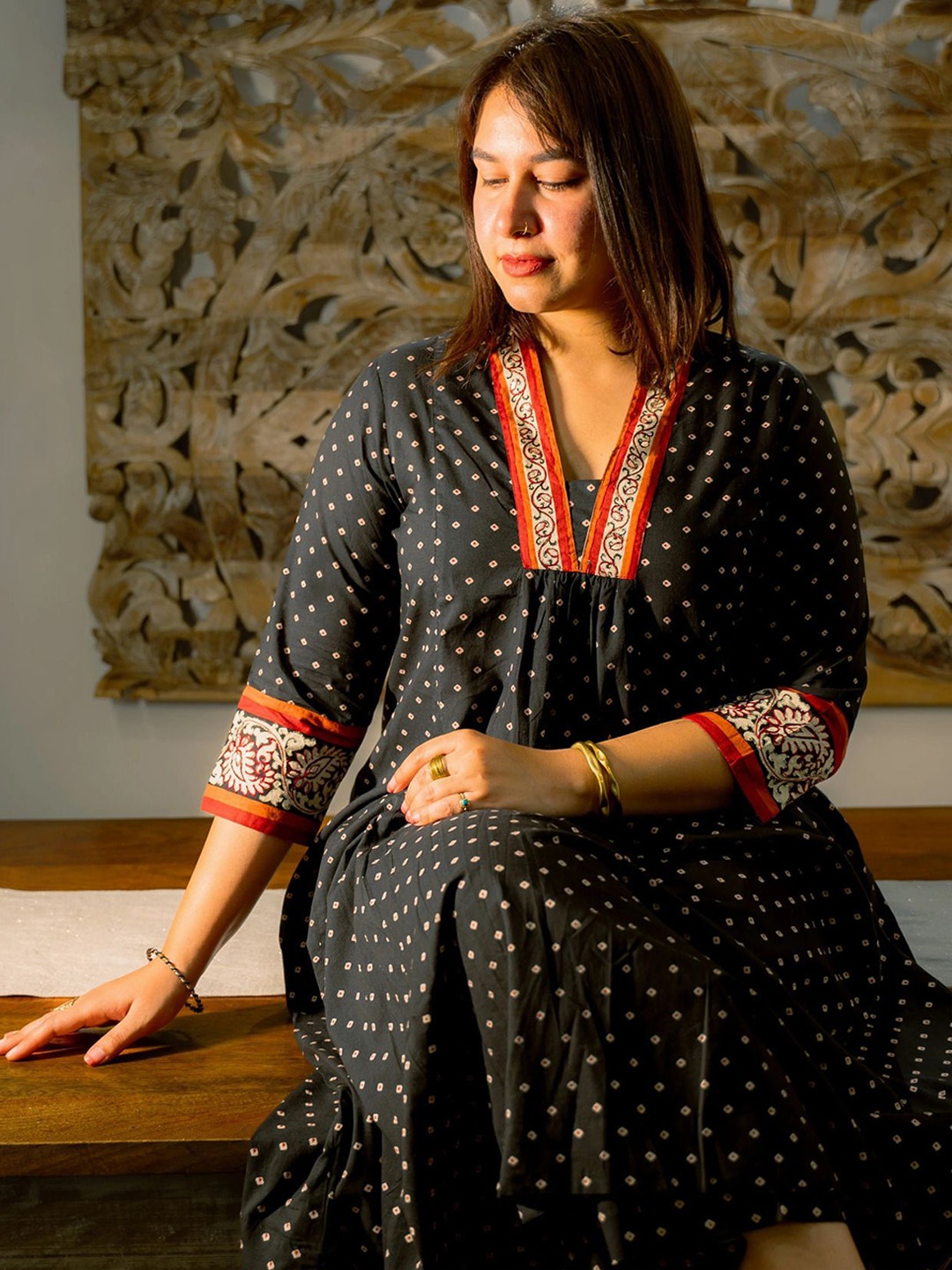 

GoSriKi Bandhani Printed Notch Neck A-Line Kurta With Palazzos, Black