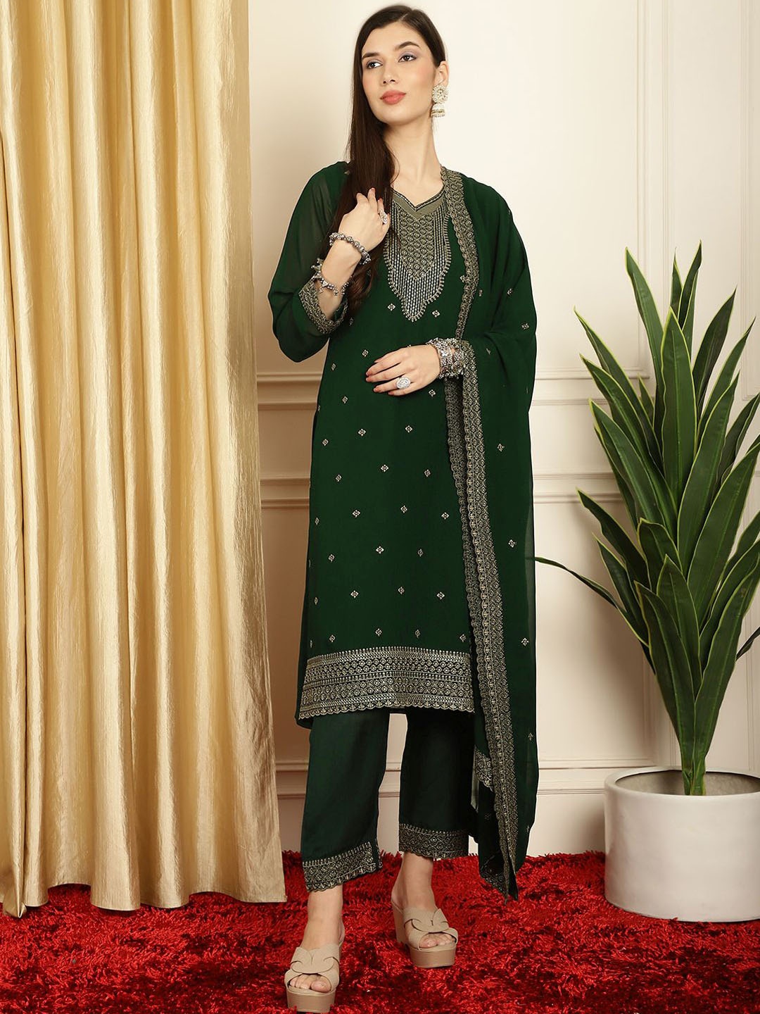 

Stylee LIFESTYLE Ethnic Motifs Embroidered V-Neck Kurta With Trouser And Dupatta, Green