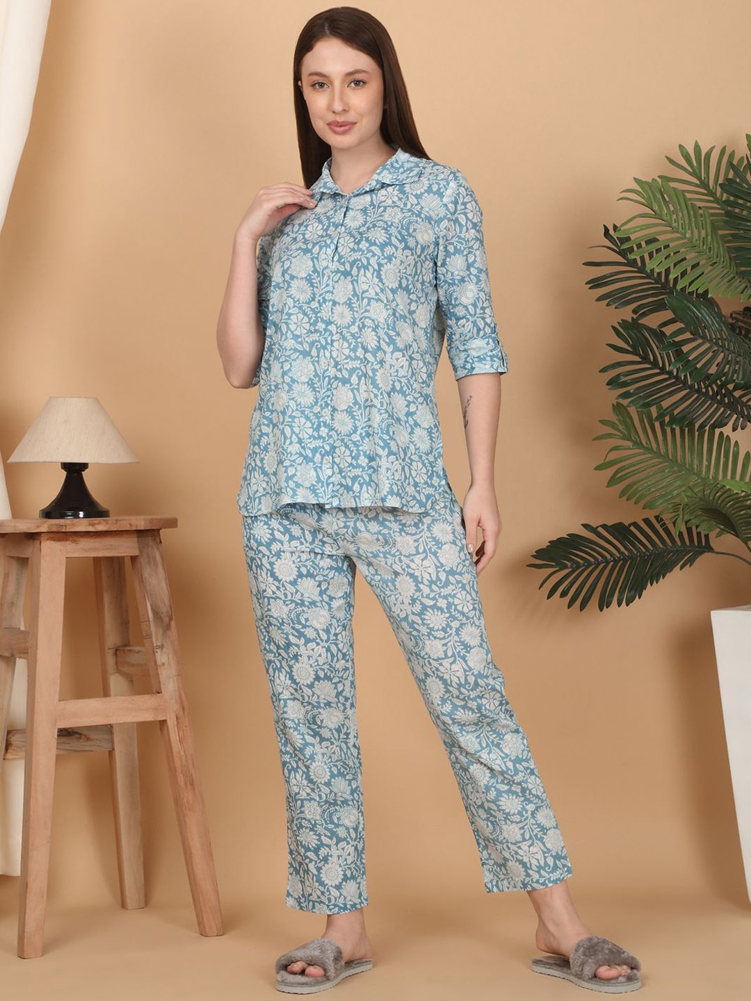 

Sweet Dreams Women Pure Cotton Floral Printed Night suit, Blue