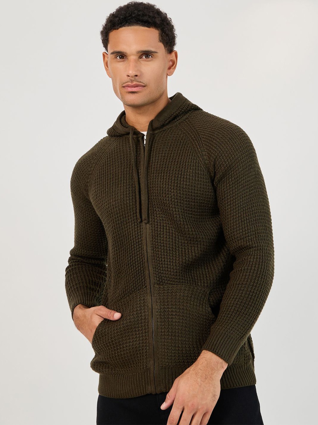 

Styli Men Waffle Textured Zipper Hooded Sweater, Olive