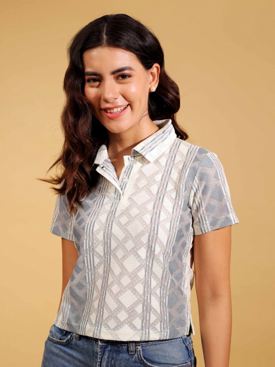 

BEOM Women Self Design Polo Collar Cotton T-shirt, Off white