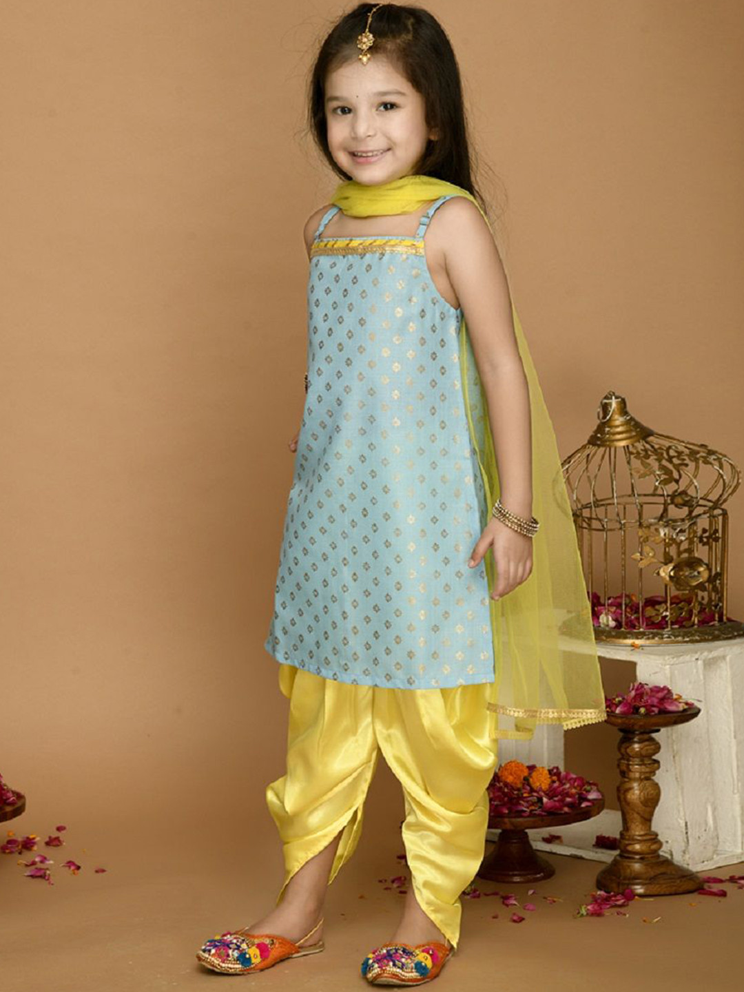 

SAKA DESIGNS Girls Floral Shoulder Straps Straight Kurta With Dhoti Pants & Dupatta, Blue