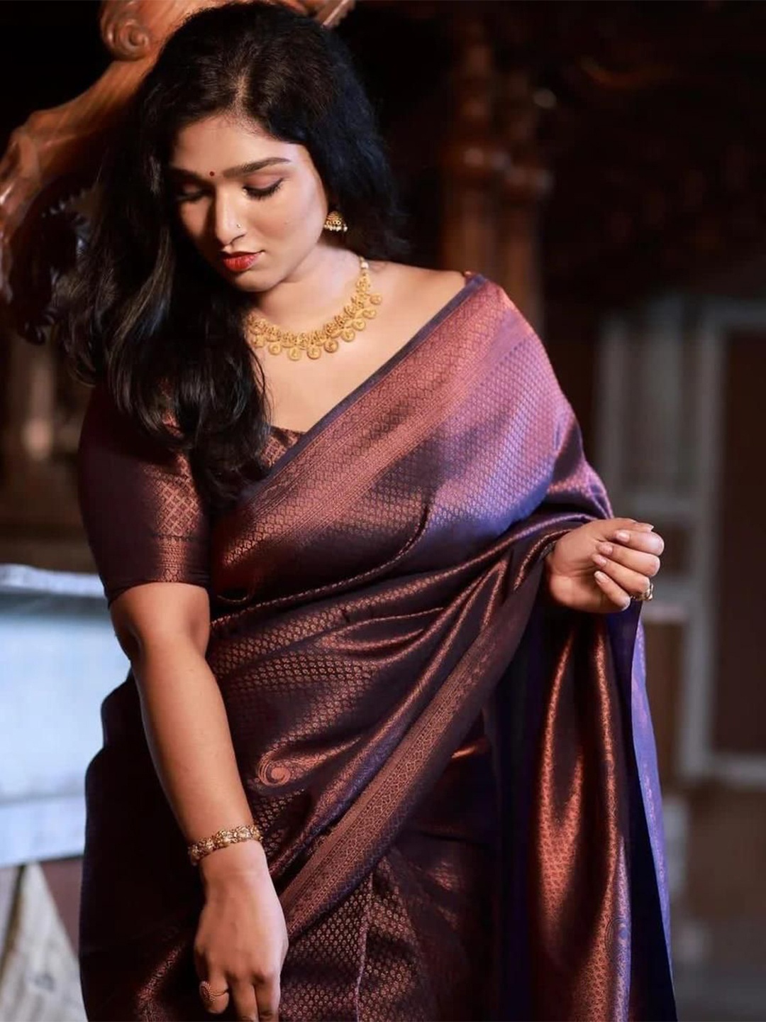 

ZIBLON Woven Design Zari Banarasi Saree, Purple
