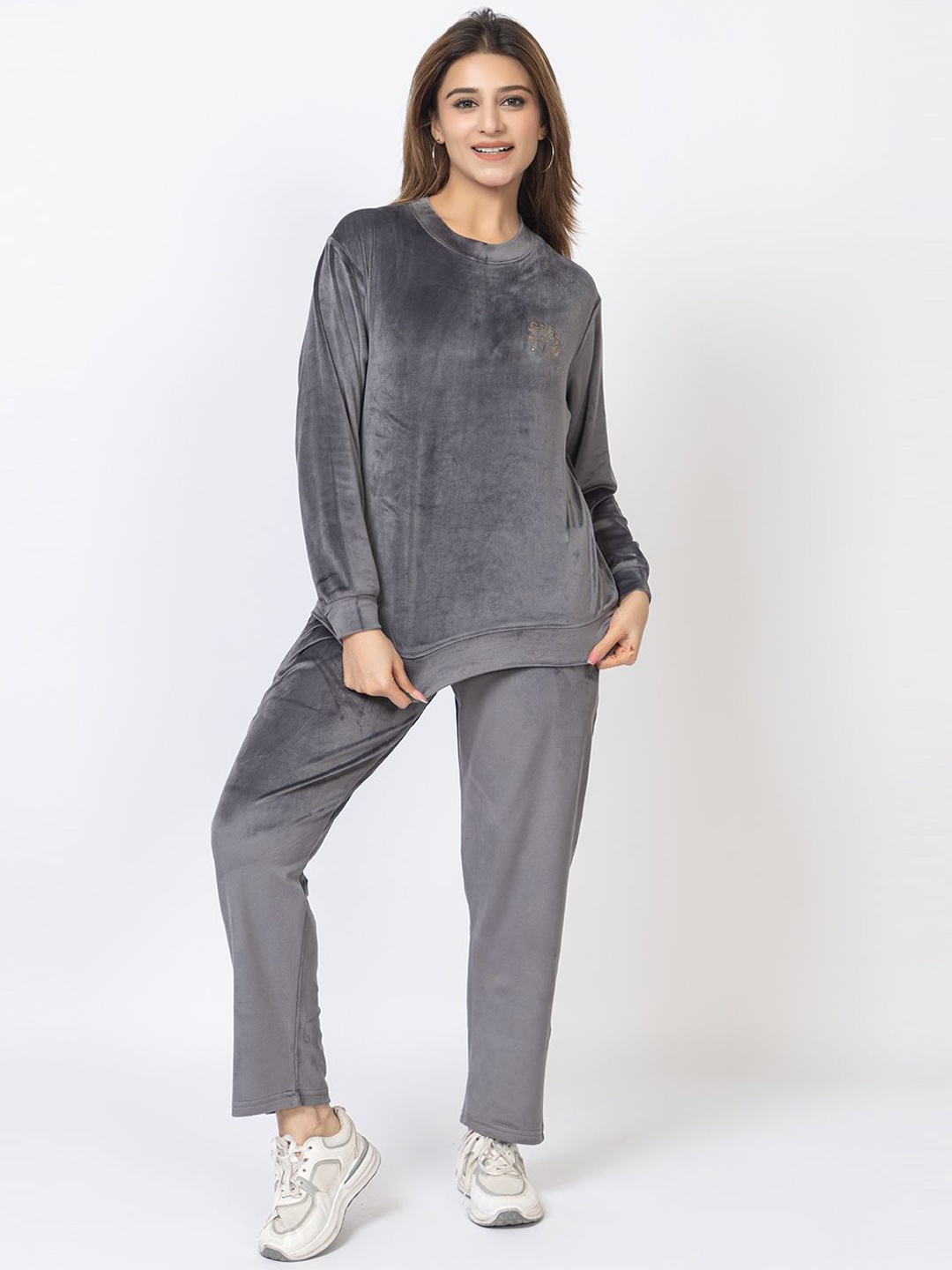 

GEE 5 Round Neck Sweatshirt And Trousers, Grey