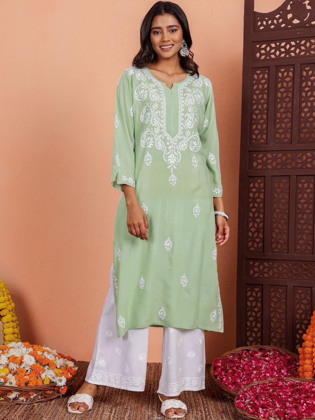 

Chowkhat Floral Embroidered Notch-Neck Chikankari Modal Straight Kurta, Green