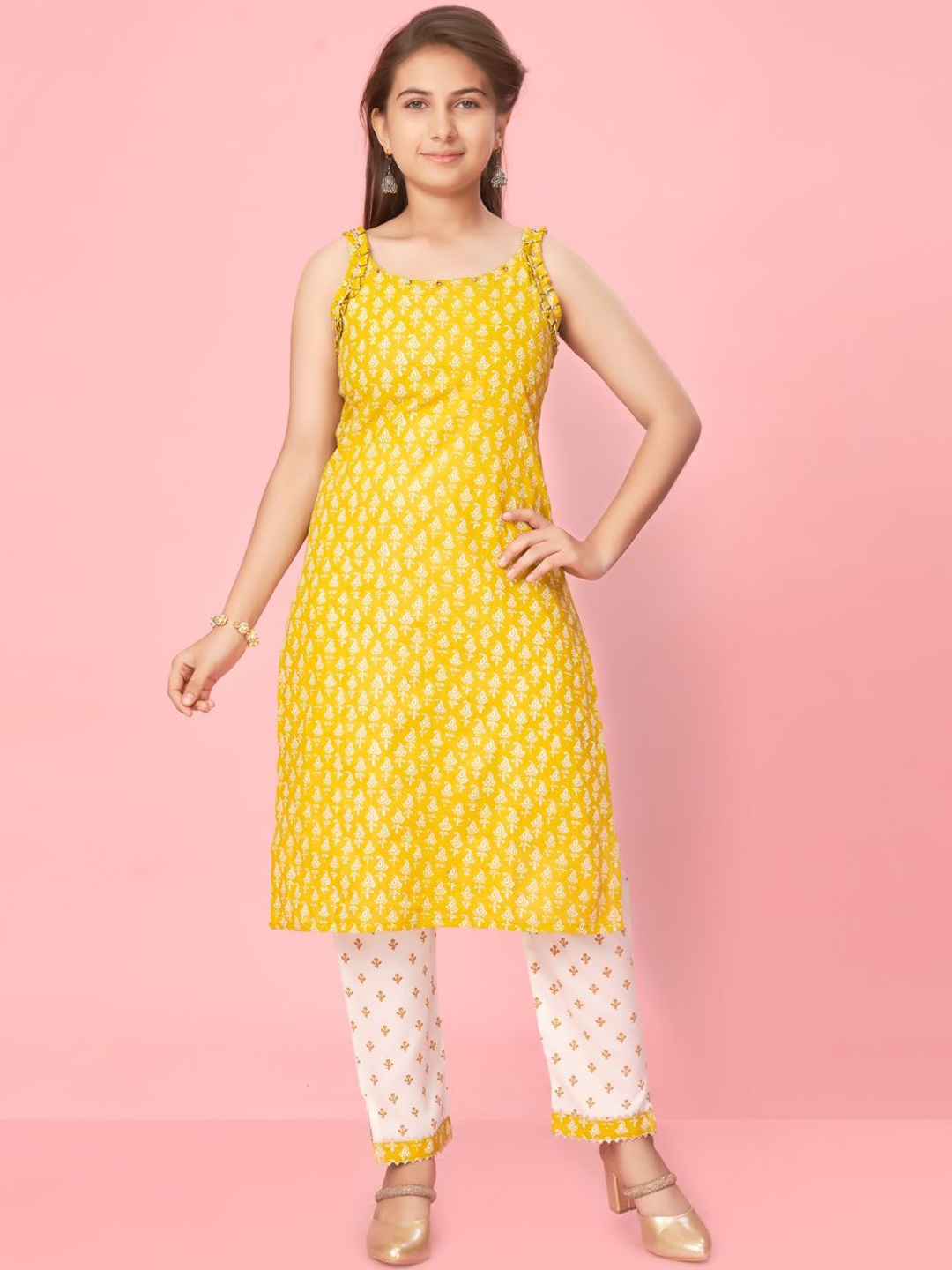 

Sangria Girls Yellow Floral Printed Round Neck Cotton Straight Kurta