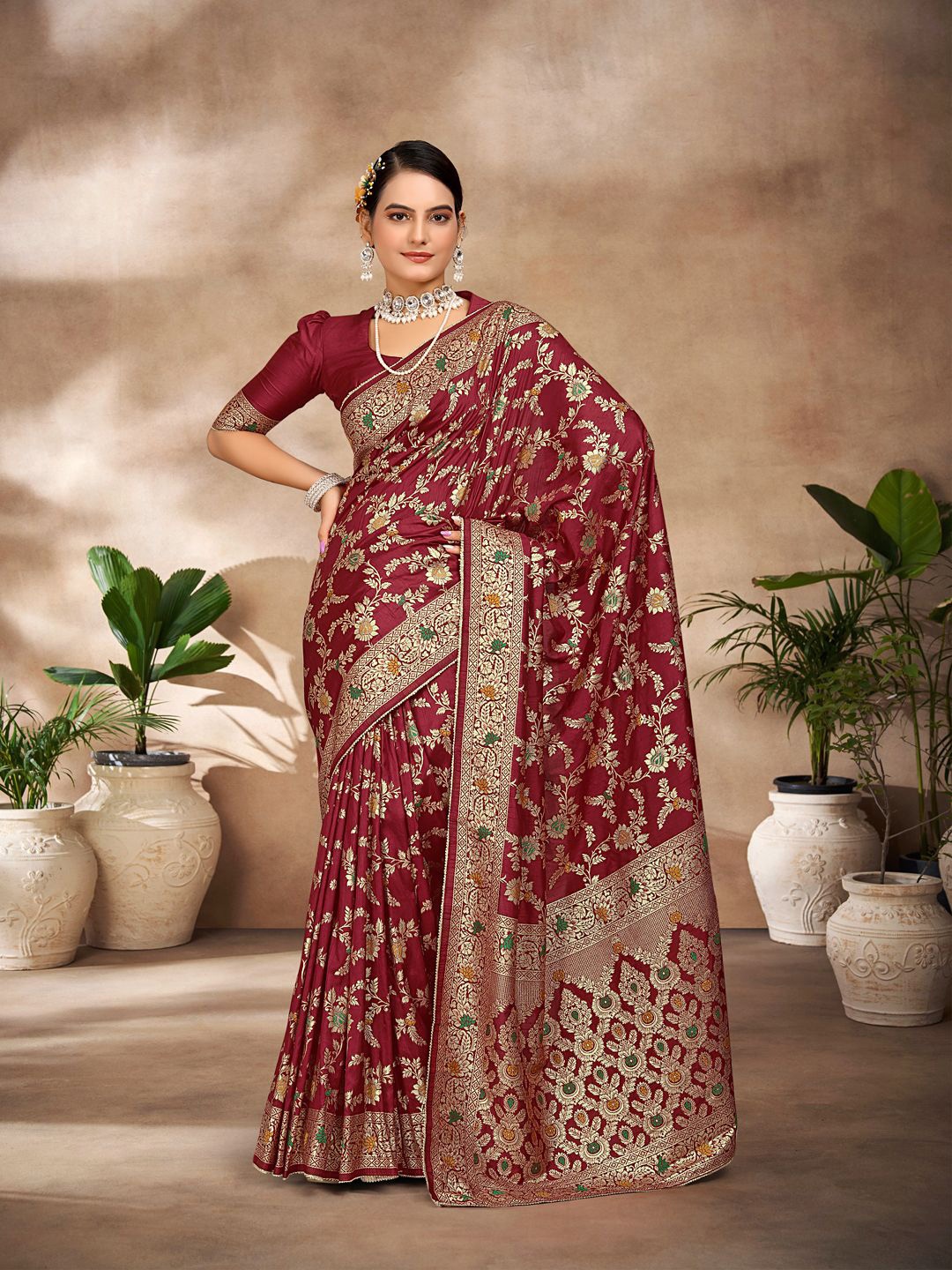 

Aagiri Woven Design Zari Banarasi Saree, Maroon