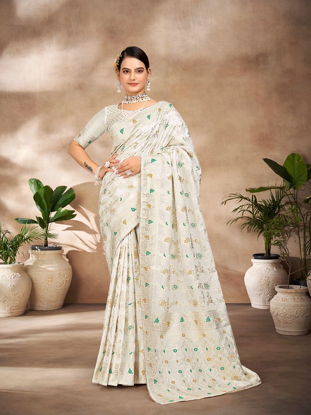 

Aagiri Woven Design Zari Banarasi Saree, White