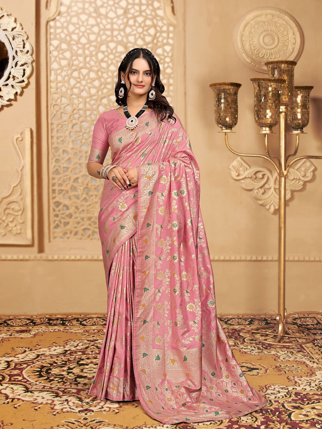 

Aagiri Woven Design Zari Banarasi Saree, Pink