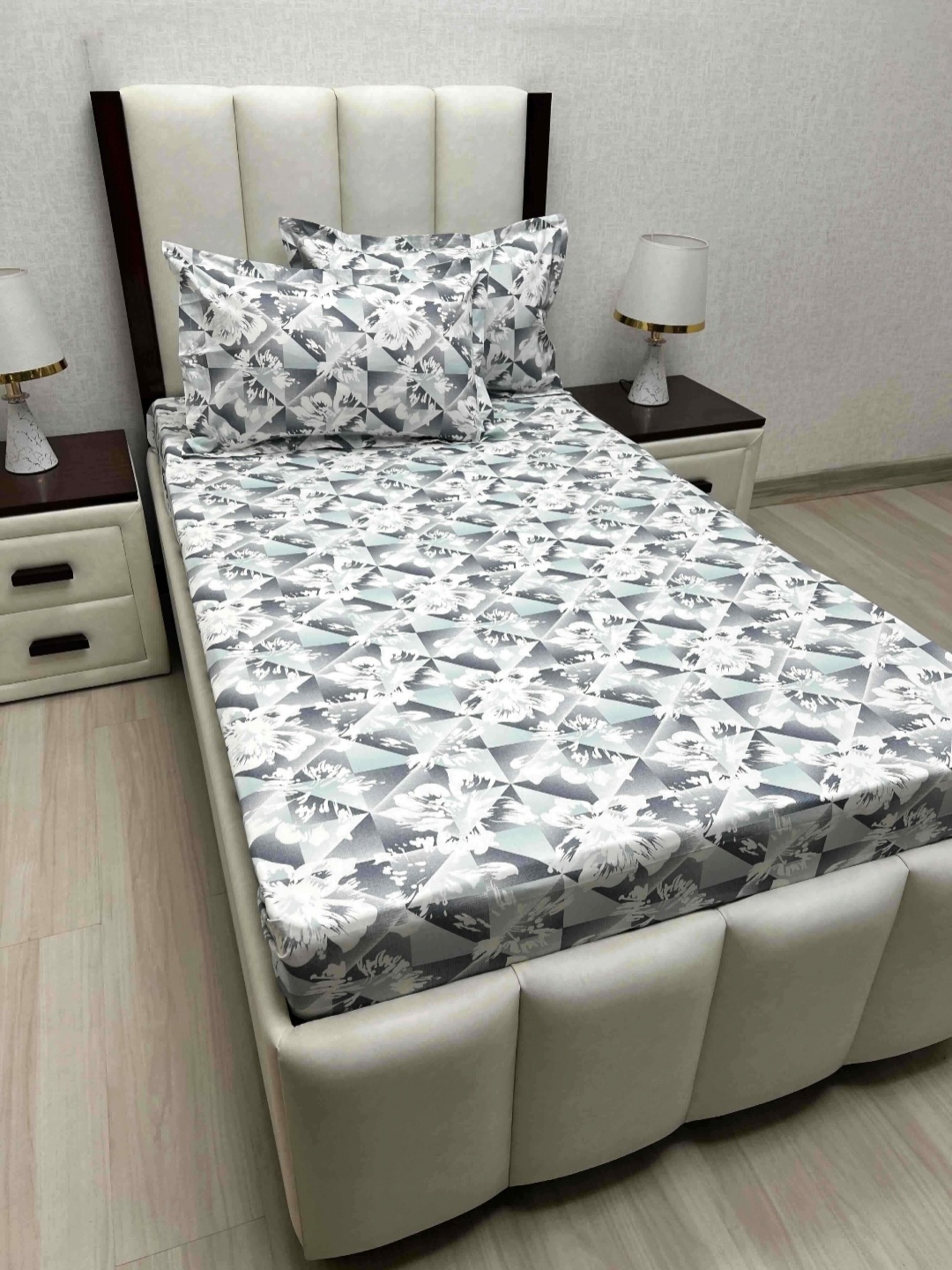 

Pure Decor Cotton Single Bed Size Bedsheet With 2 Pillow Covers 1.73m X 2.36m, Grey