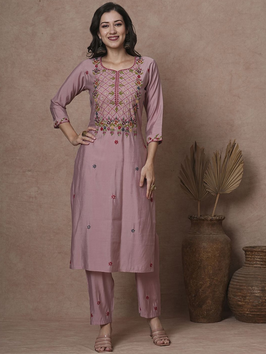 

FASHOR Mauve Embroidered Round Neck Tunic With Trouser