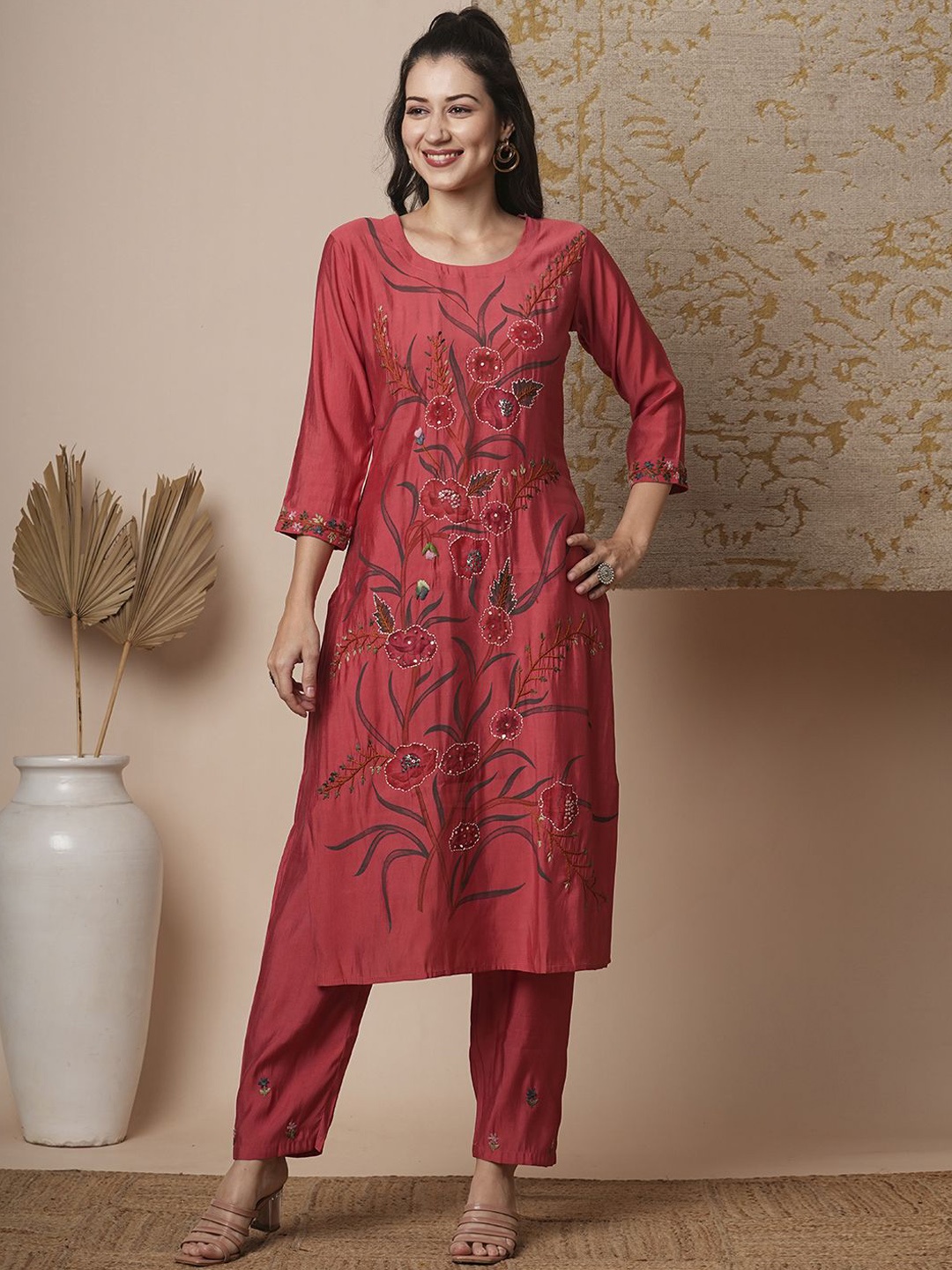 

FASHOR Coral Floral Embroidered Round Neck Tunic With Trouser