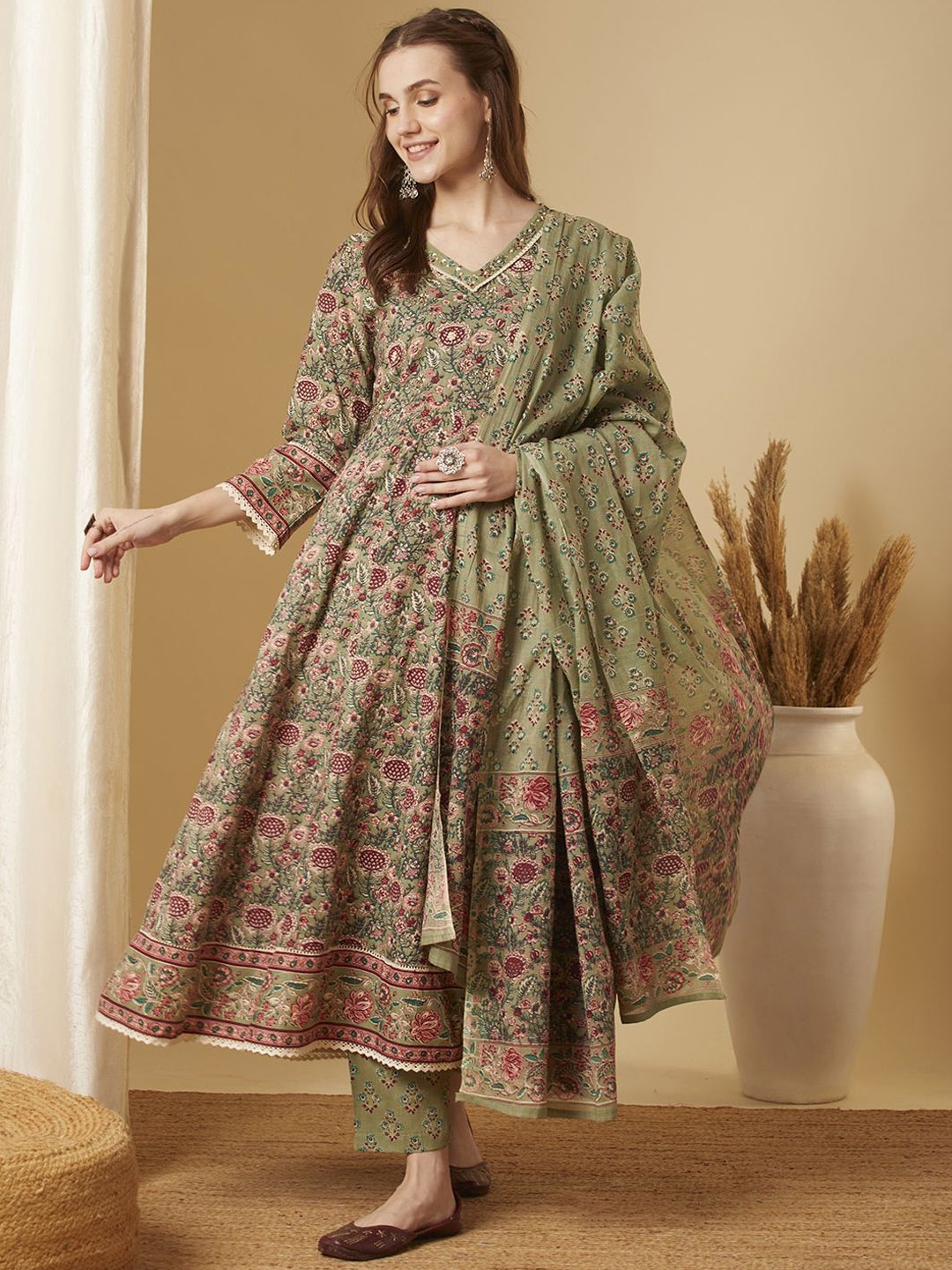 

FASHOR Floral Printed V-Neck Anarkali Kurta with Pants and Dupatta, Green