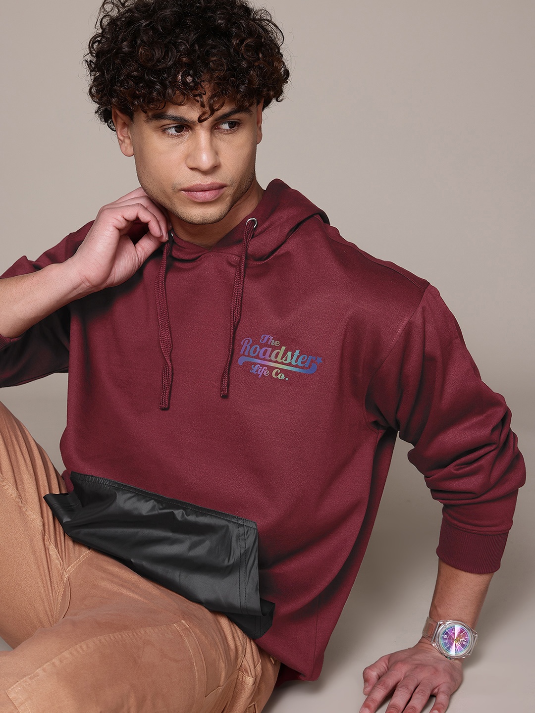 

Roadster Men Hooded Sweatshirt, Maroon