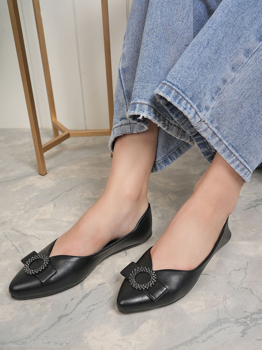 

DressBerry Women Round Toe Ballerinas Flats, Black