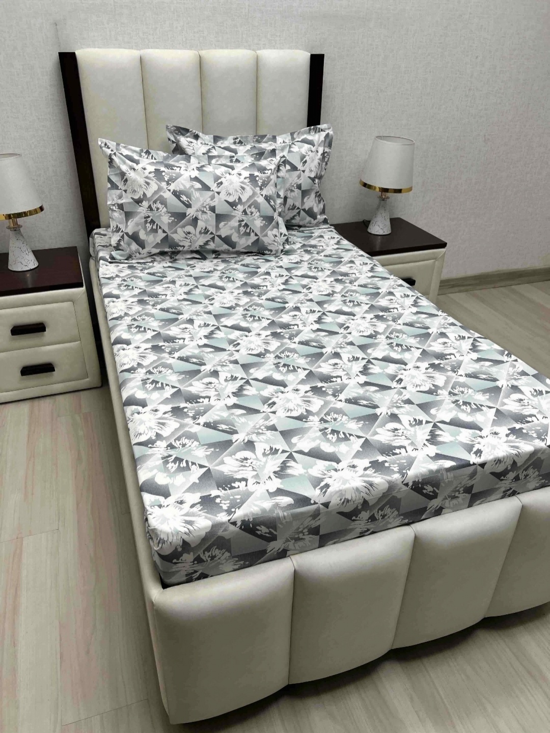 

Pure Decor Cotton Single Bed Size Bedsheet With 2 Pillow Covers 1.73m X 2.36m, Grey