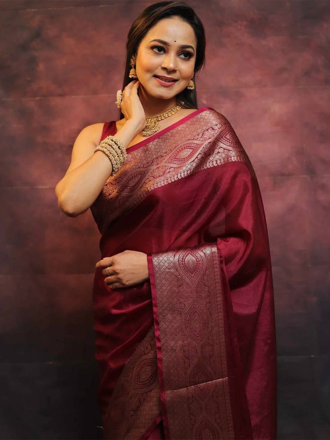 

ZIBLON Woven Design Zari Banarasi Saree, Maroon