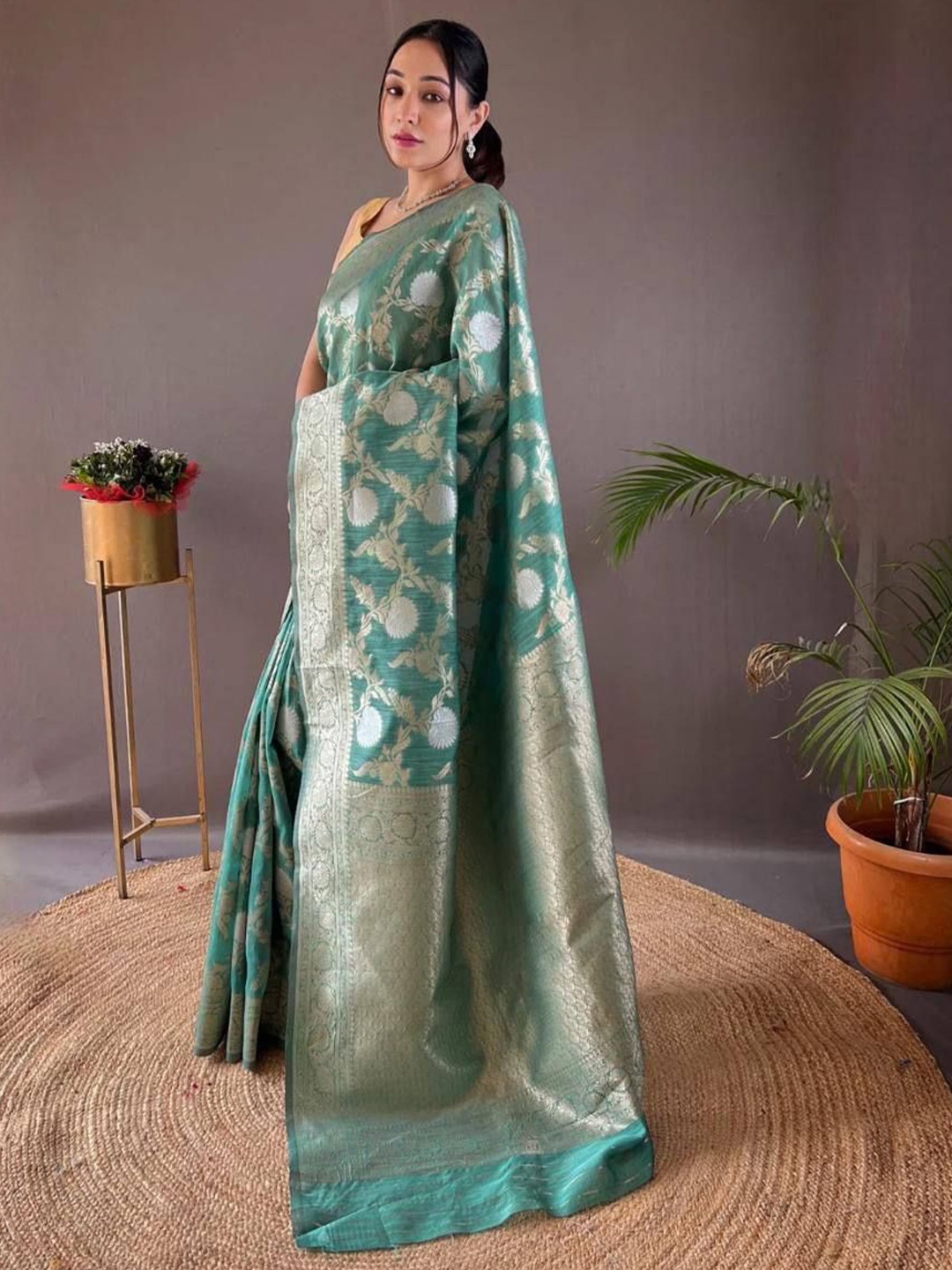 

ZIBLON Woven Design Zari Banarasi Saree, Teal