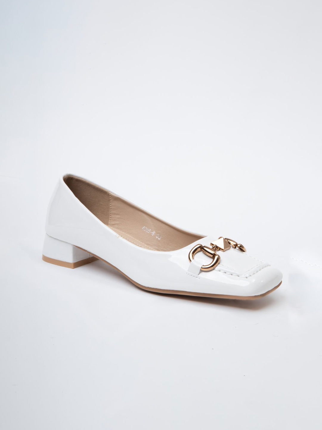 

VANSON SHOES Block Pumps with Buckles, White