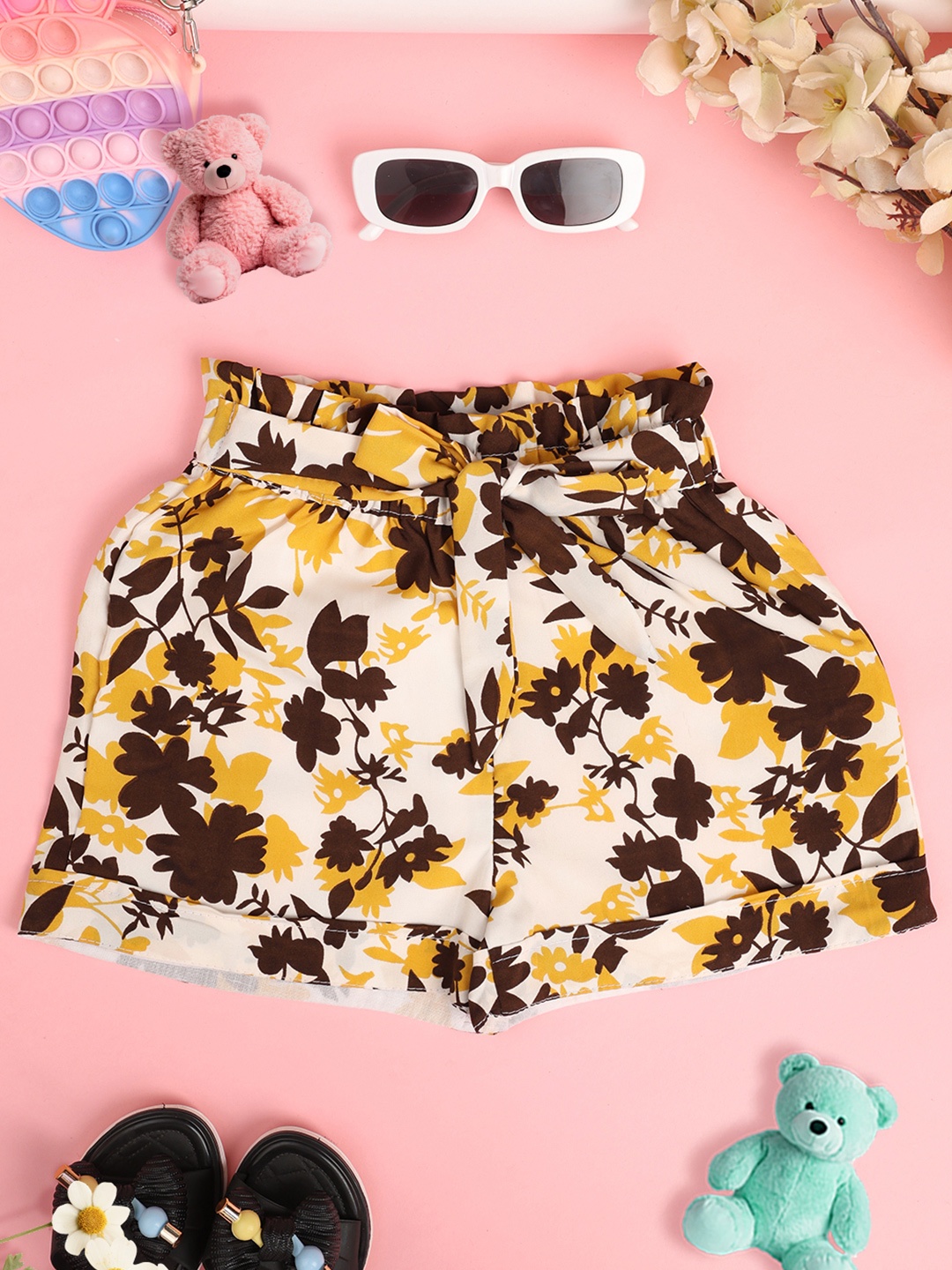 

Cutiekins Girls Floral Printed Shorts, Off white