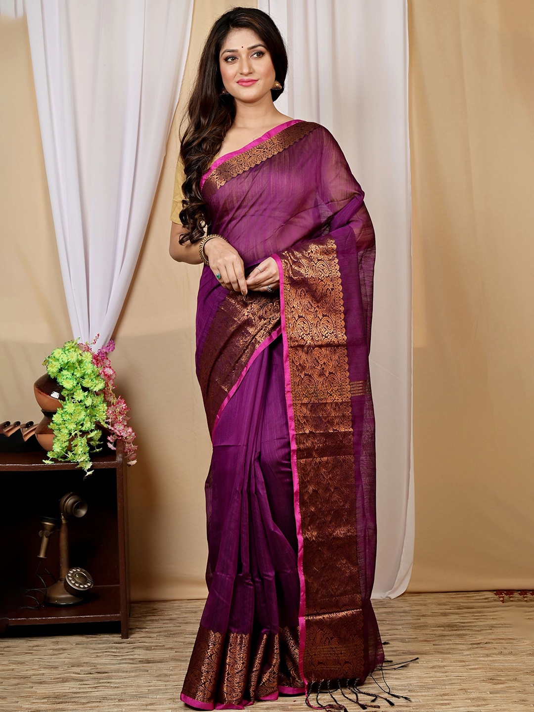 

PuJoy Woven Design Zari Pure Cotton Taant Saree, Purple
