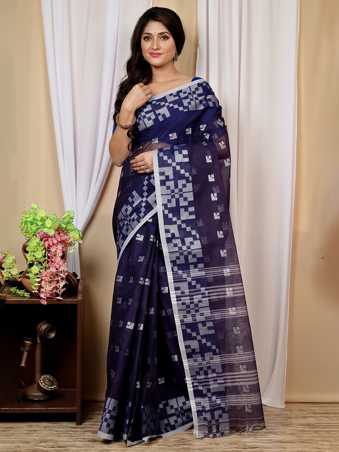 

PuJoy Woven Design Pure Cotton Taant Saree, Blue