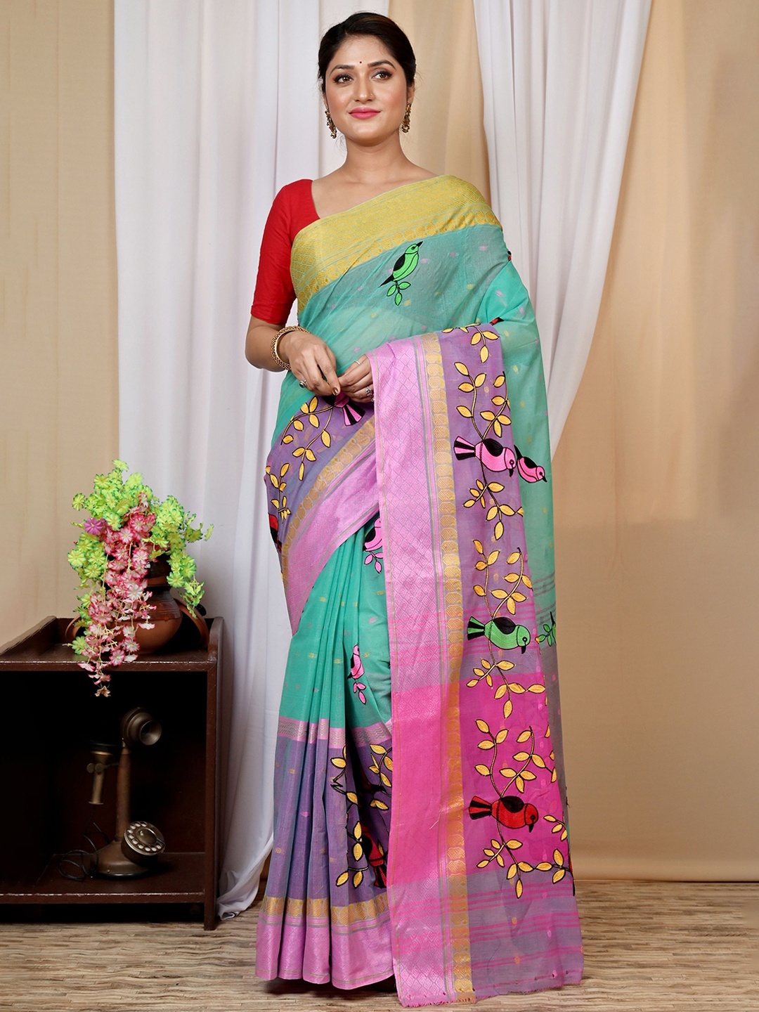 

PuJoy Woven Design Pure Cotton Taant Saree, Green