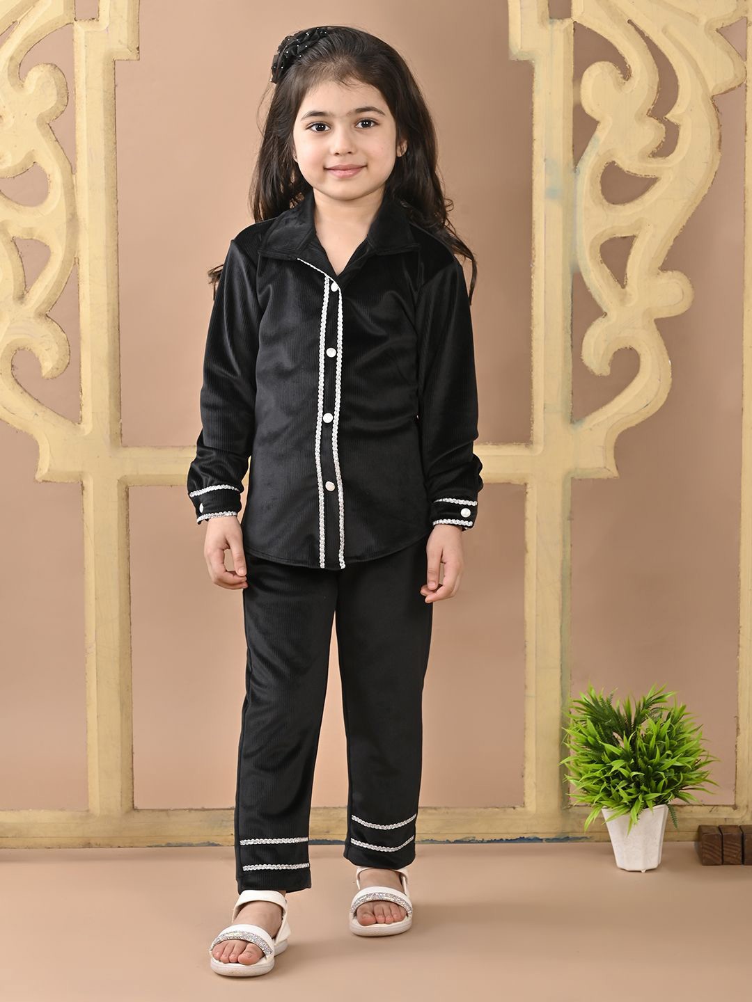 

Superminis Girls Velvet Shirt With Trouser, Black