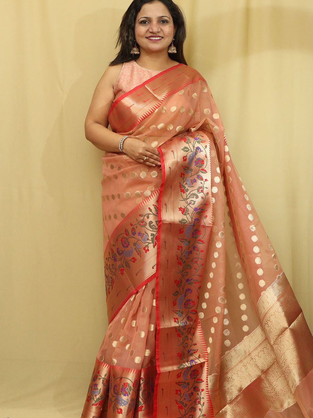 

Luxurionworld Floral Woven Design Zari Organza Banarasi Saree, Pink