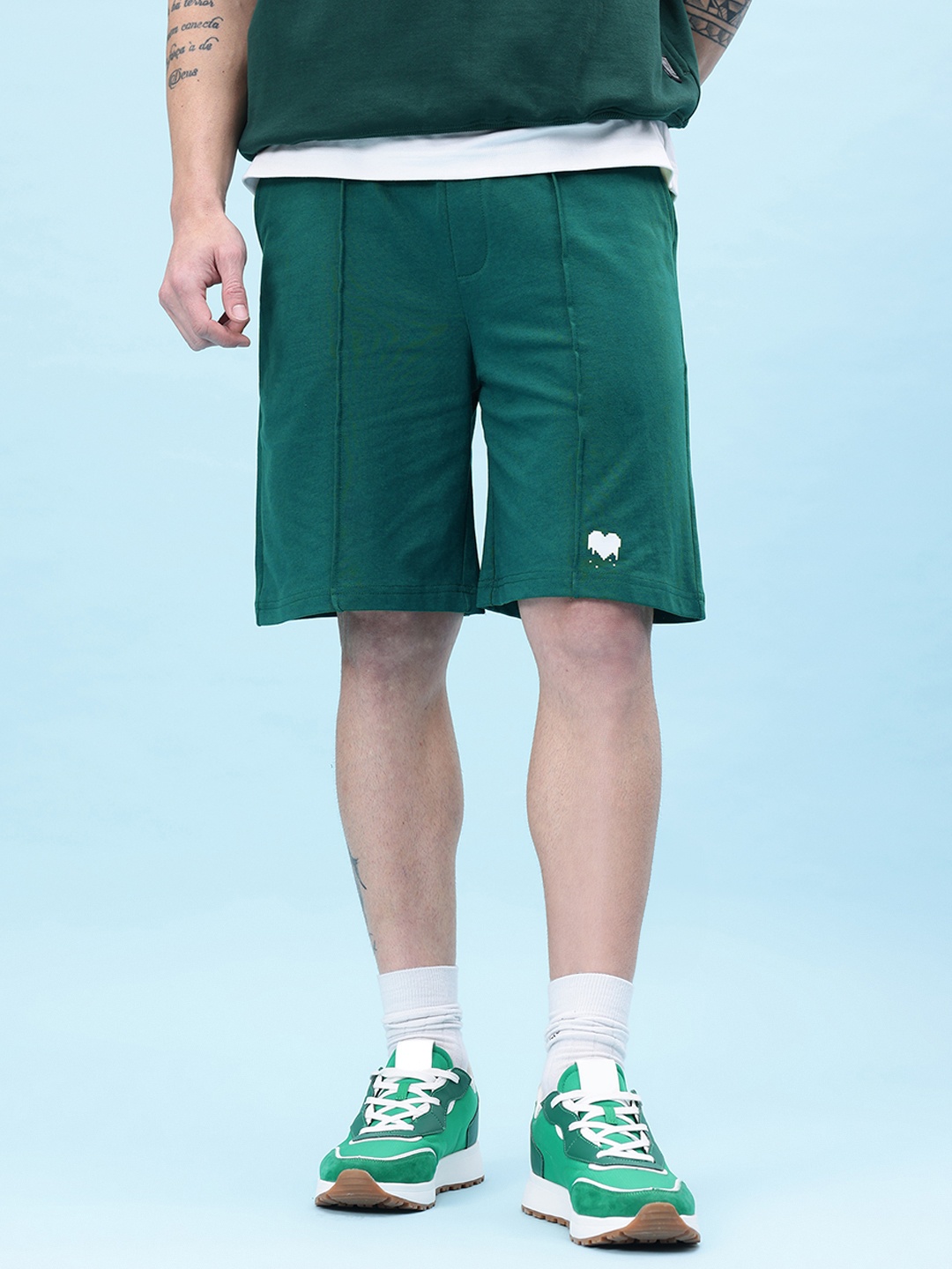 

glitchez Men Comfort & Edgy Mid-Rise Regular Fit Shorts, Green