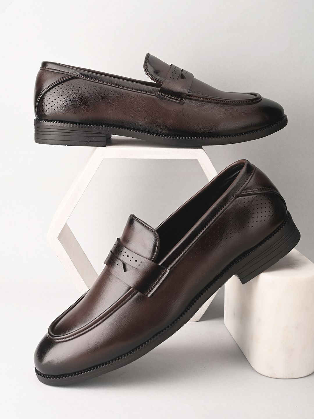 

INVICTUS Men Formal Loafers Shoes, Brown