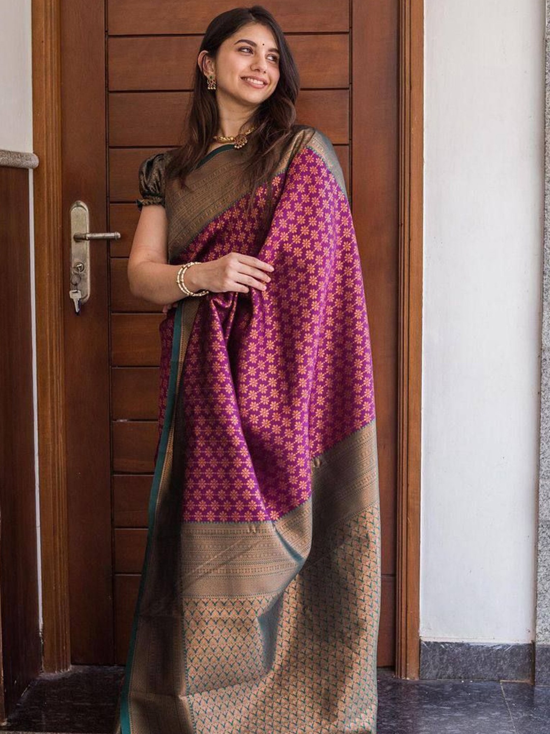 

Miss Beelee Woven Design Zari Banarasi Saree, Purple