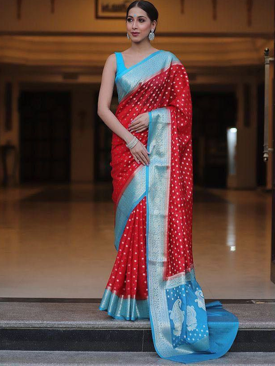 

Miss Beelee Woven Design Zari Banarasi Saree, Red