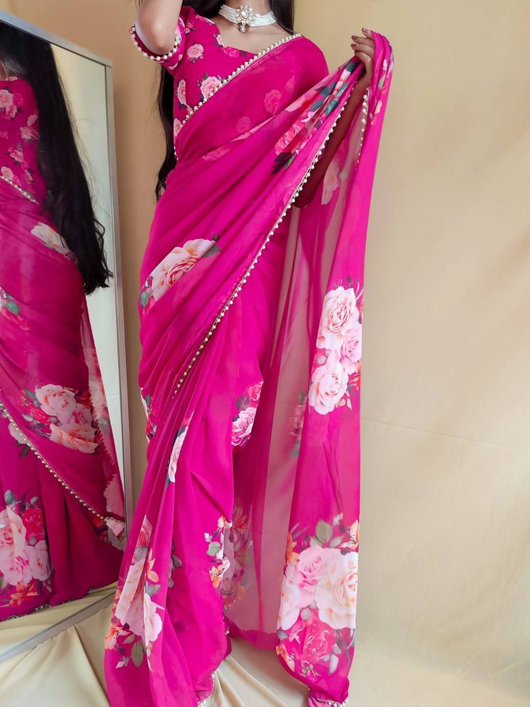 

Miss Beelee Floral Printed Beads and Stones Saree, Pink