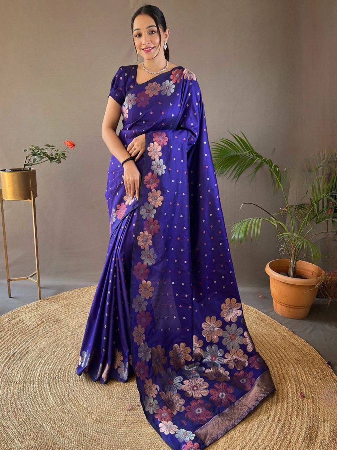 

Miss Beelee Floral Woven Design Zari Banarasi Saree, Blue