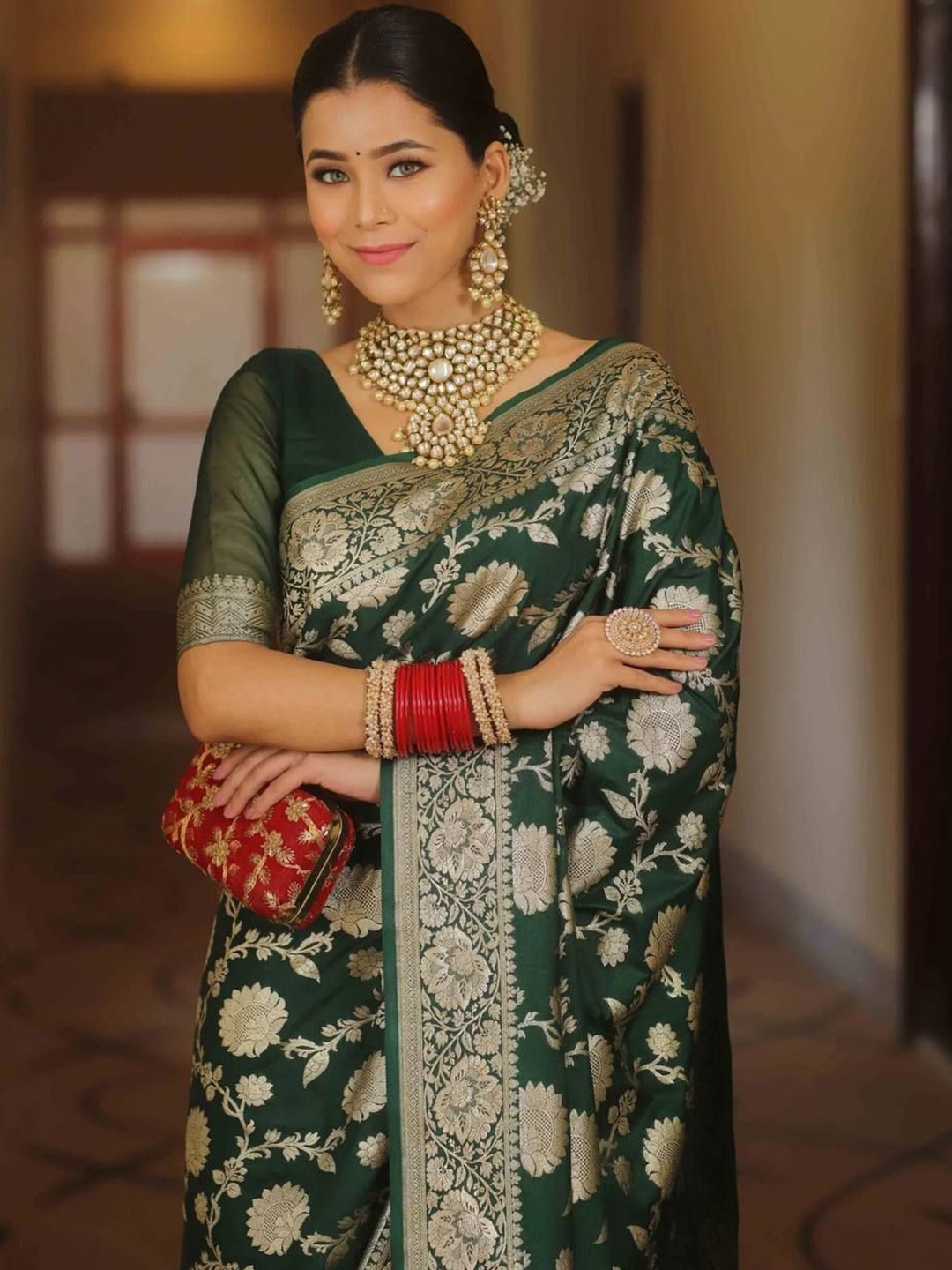 

Miss Beelee Woven Design Zari Banarasi Saree, Green
