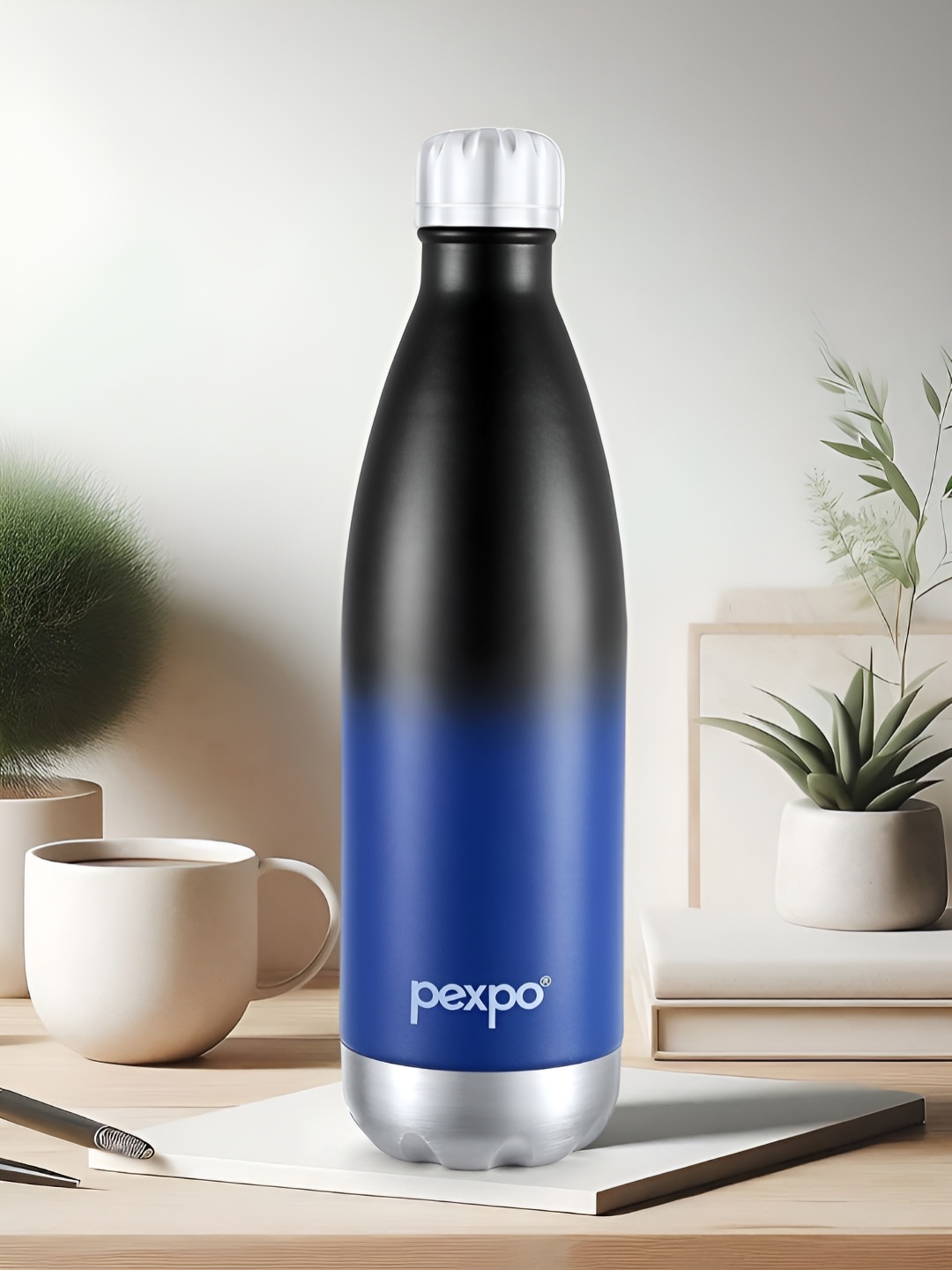 

Pexpo Black & Blue Colourblocked Stainless Steel Double Wall Vacuum Water Bottle 1L