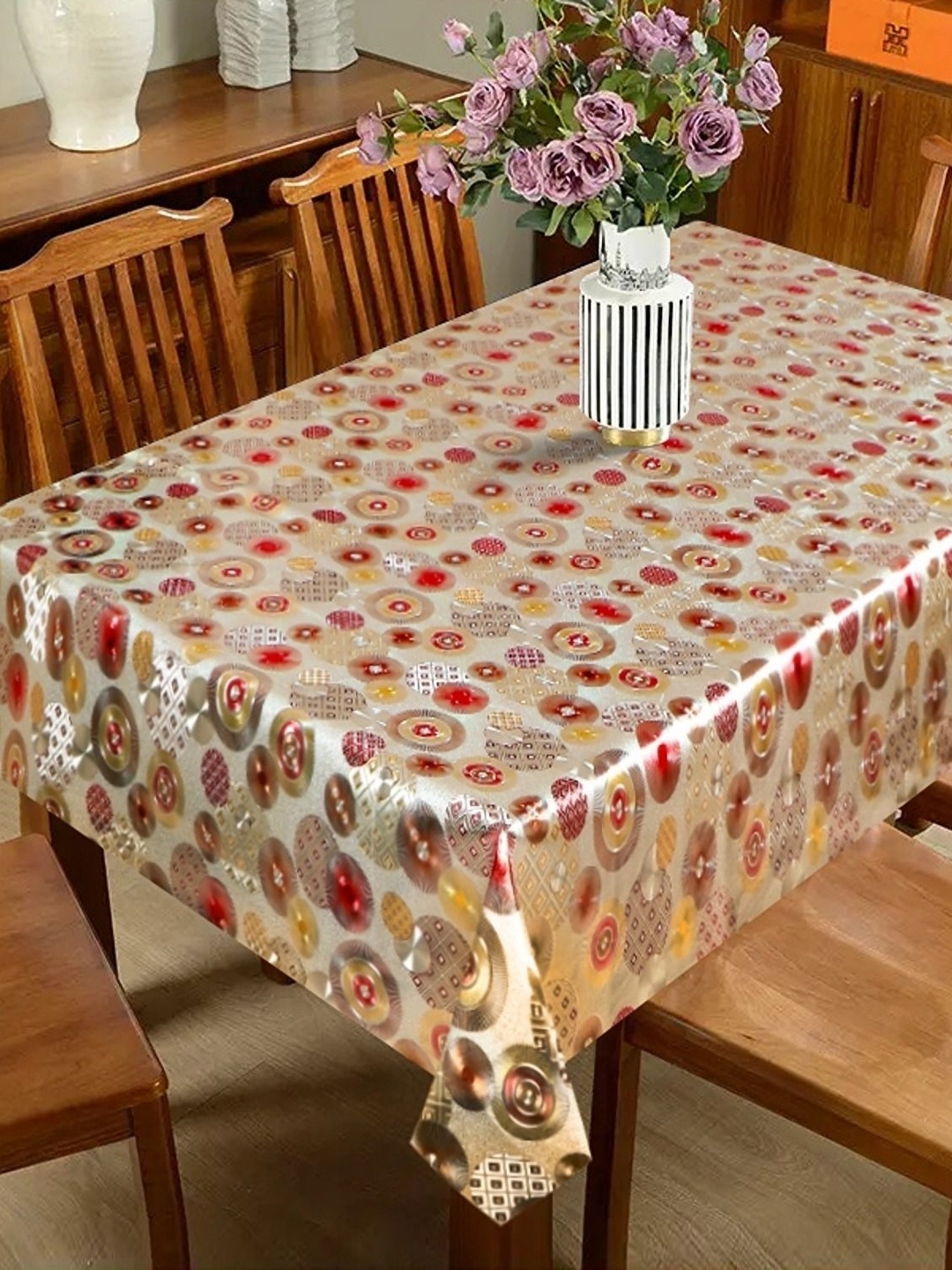 

Dakshya Industries Gold-Toned & Red Geometric Rectangle Waterproof 6-Seater Table Cover