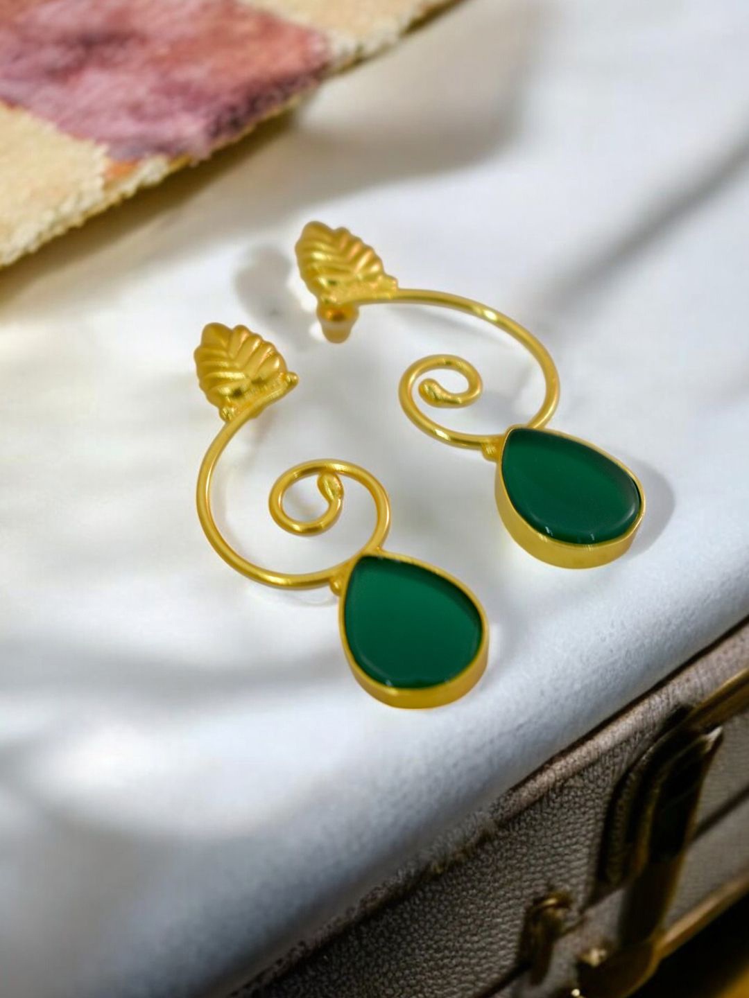 

TISHUL JEWELS Gold-Plated Artificial Stone Studded Contemporary Drop Earrings, Green