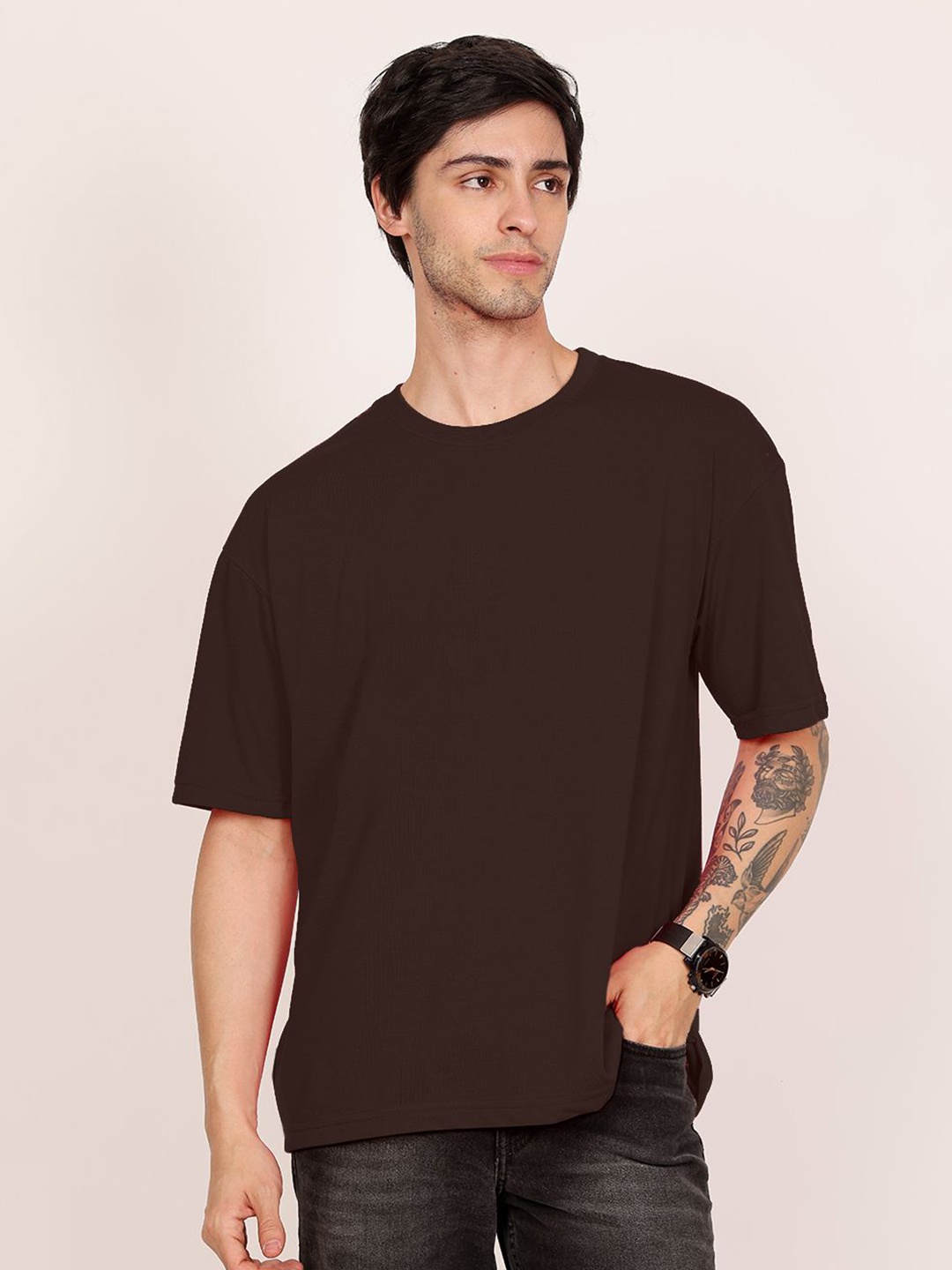 

Leotude Men Solid Round Neck Cotton Oversized T-shirt, Brown