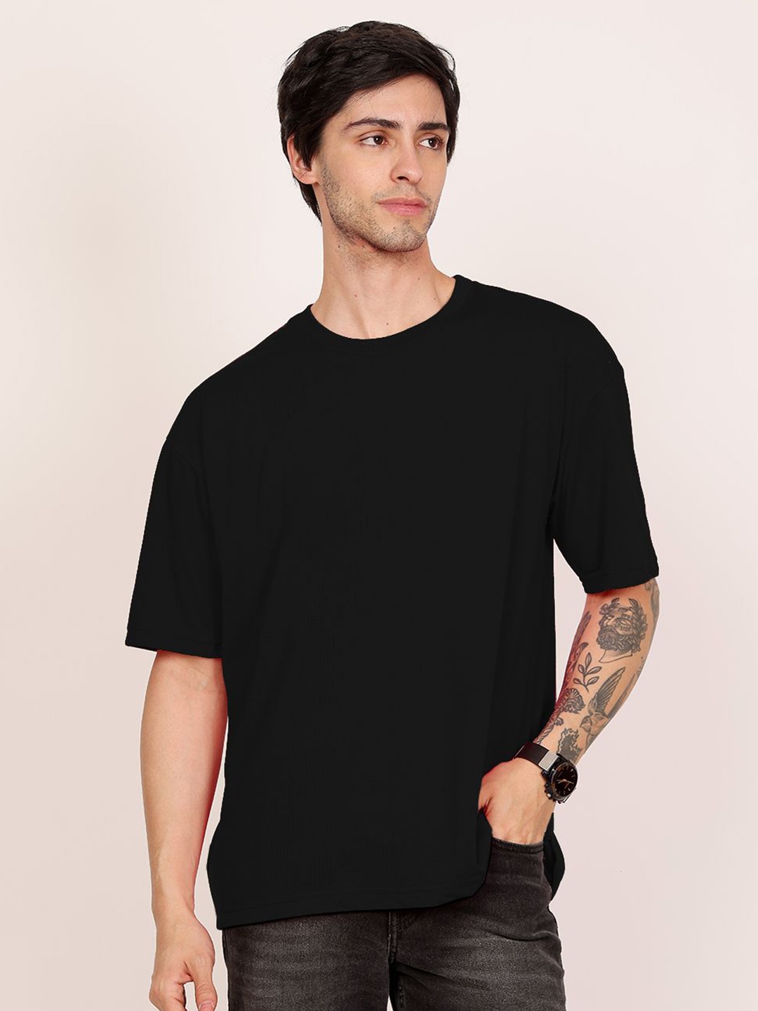 

Leotude Men Solid Round Neck Cotton Oversized T-shirt, Black