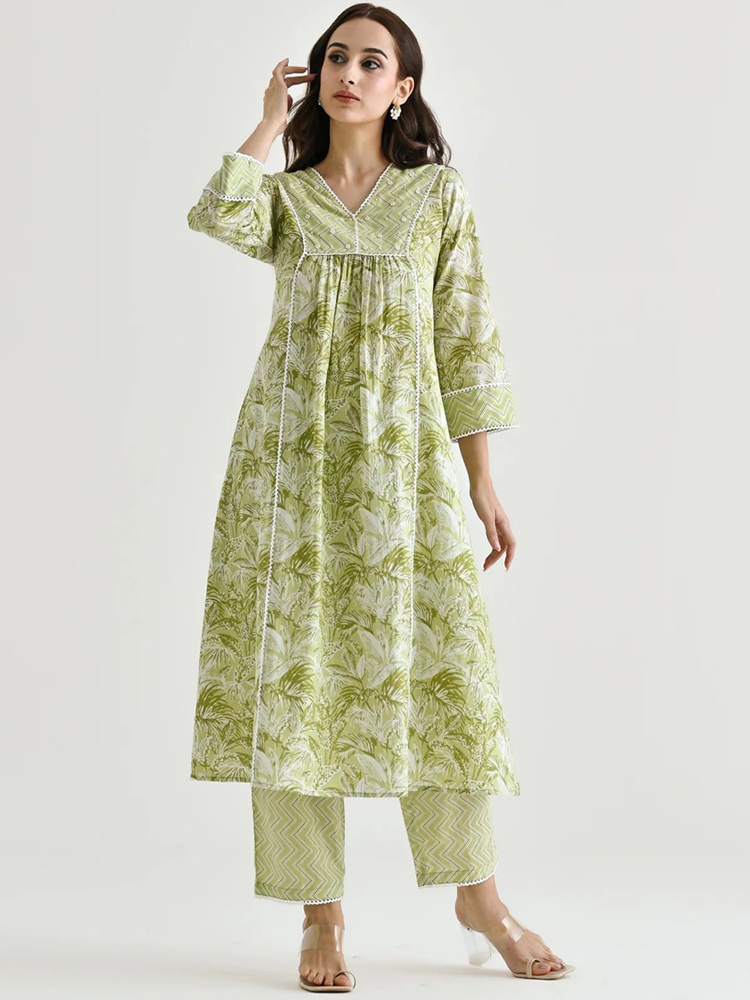 

Shriji fashion Floral Printed V Neck A Line Kurta With Trouser & Dupatta, Green
