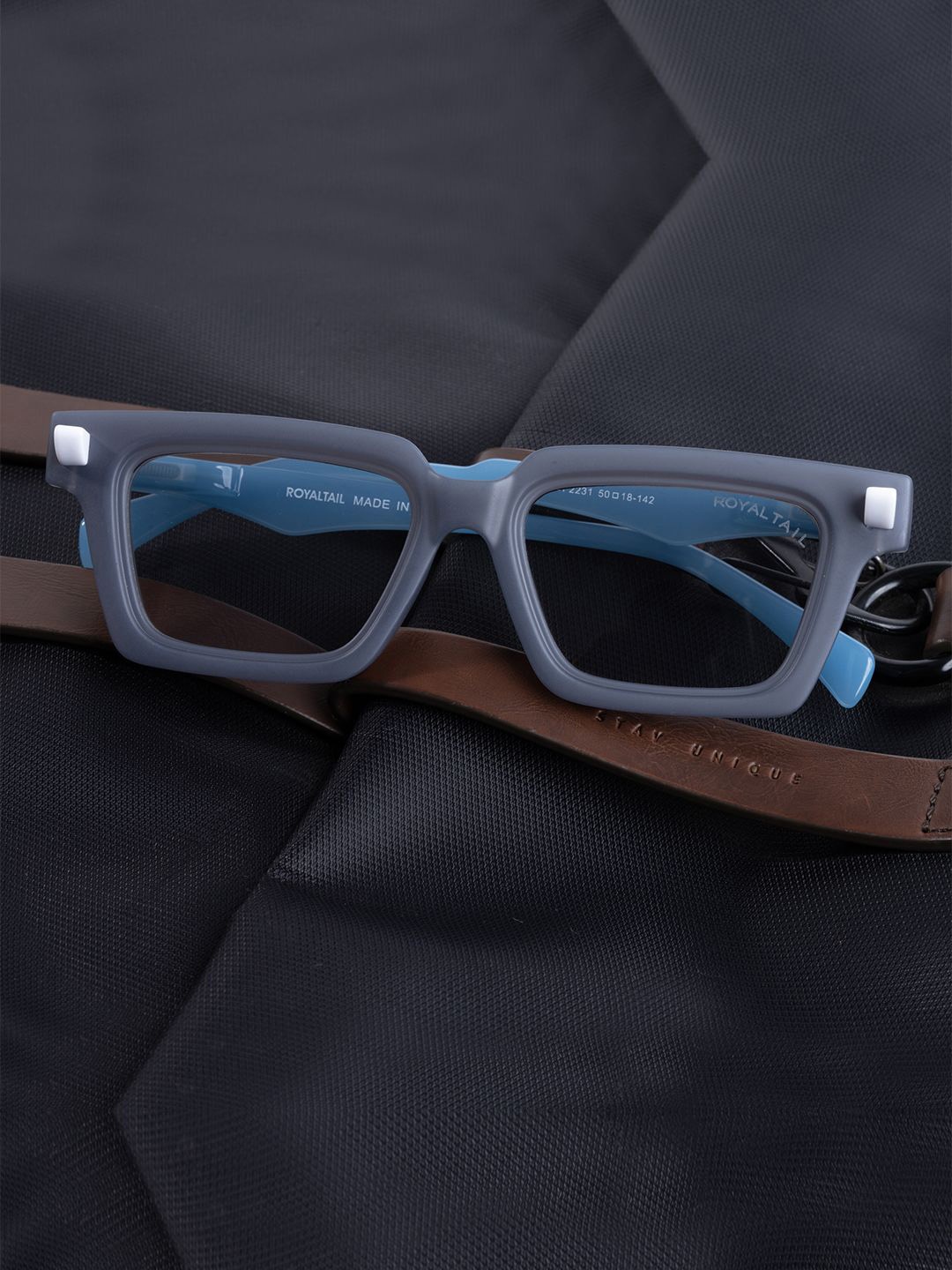 

ROYALTAIL Unisex Square Sunglasses with UV Protected Lens RT-SUNG-136, Transparent