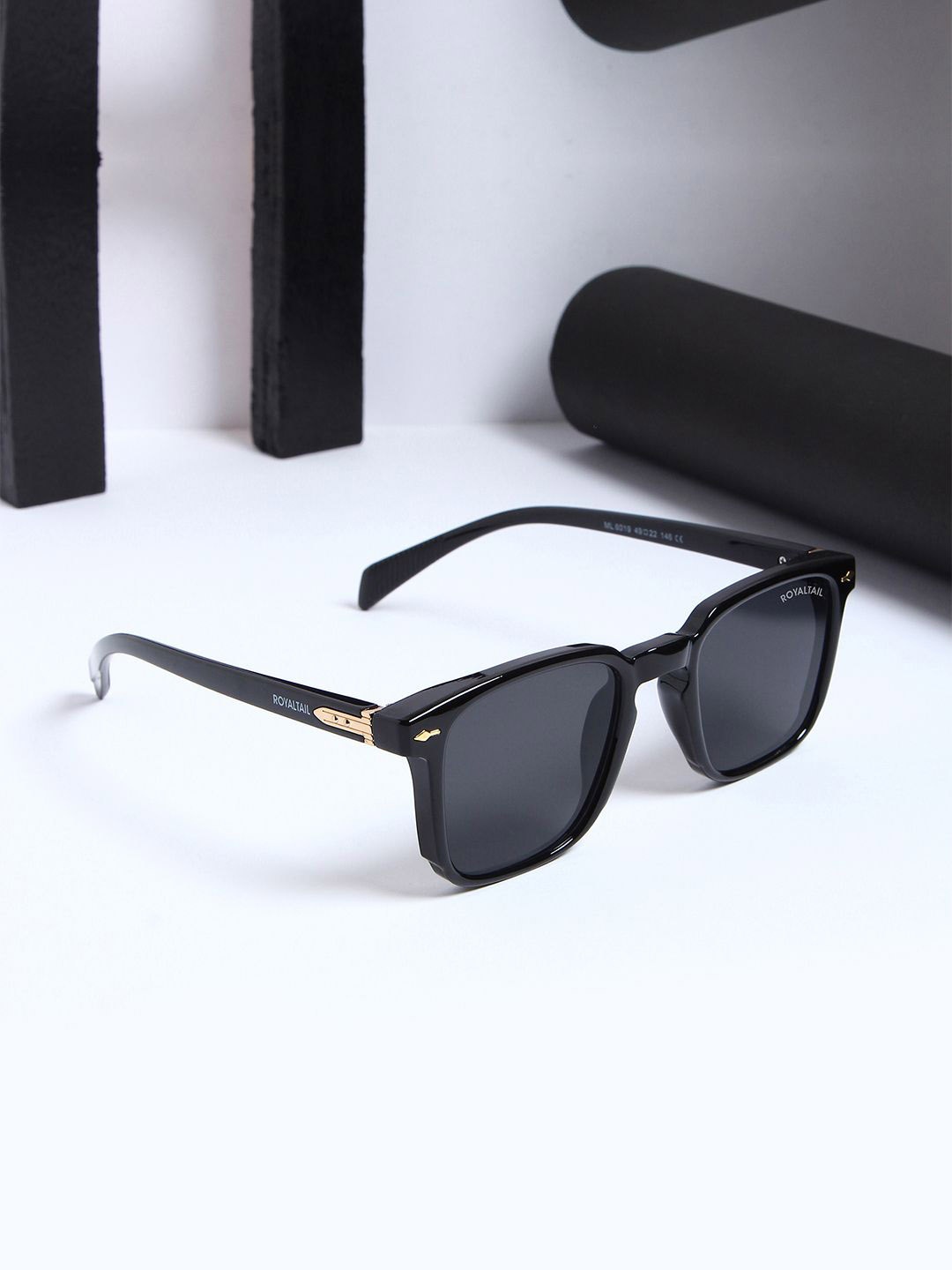 

ROYALTAIL Unisex Rectangle Sunglasses with UV Protected Lens RT-SUNG-119, Black