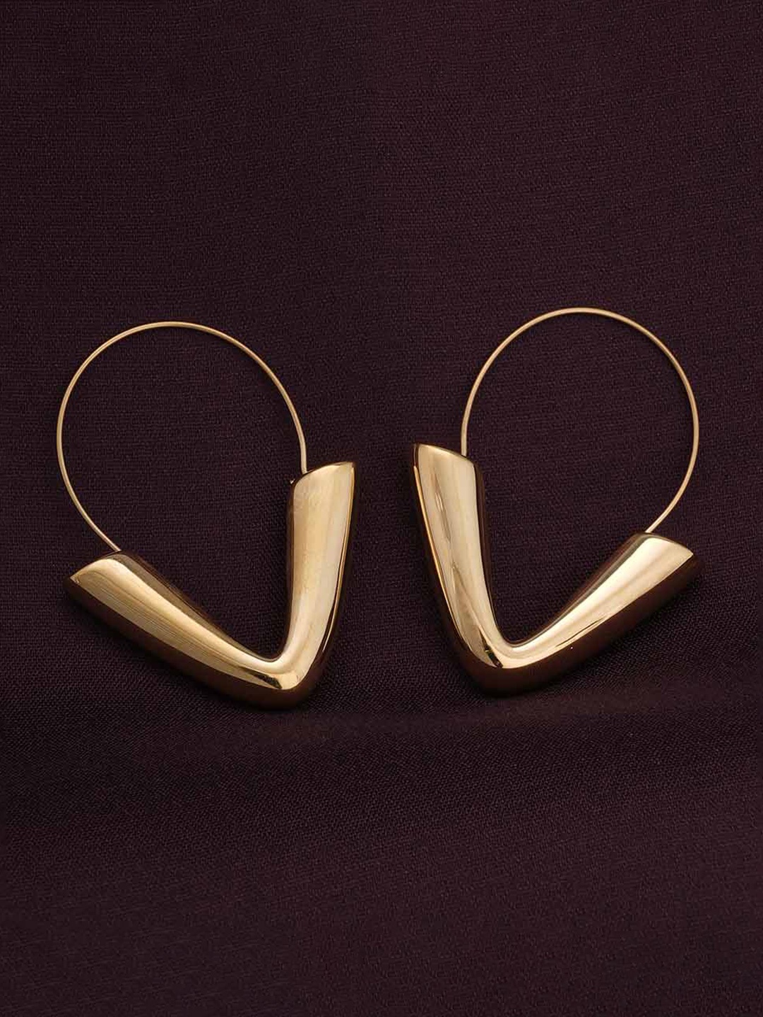 

PALMONAS Stainless Steel Gold Plated Triangular Arcadia Arrowhead Hoop Earrings